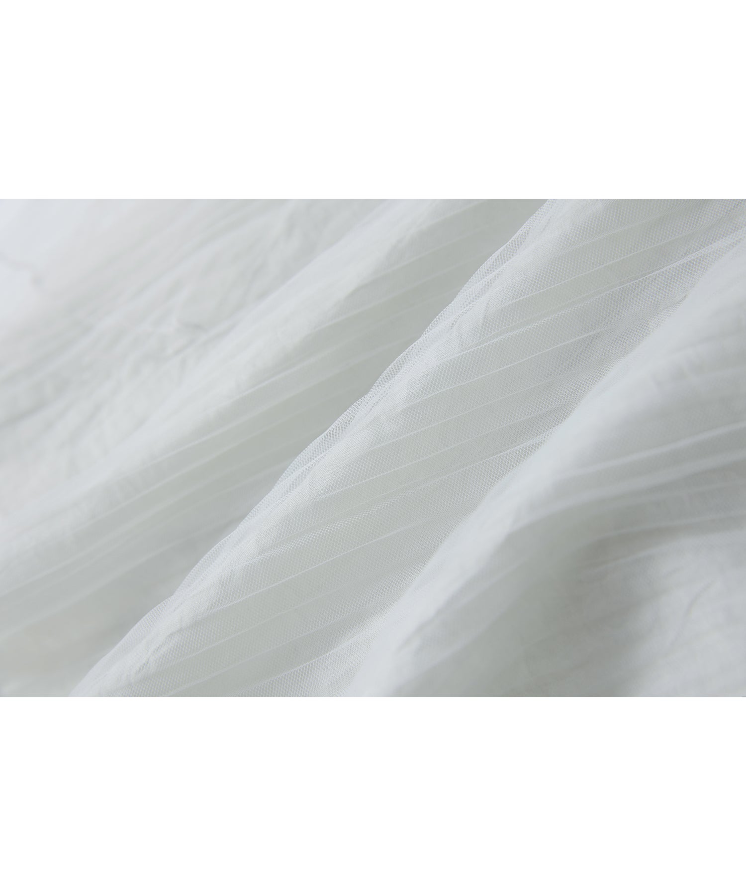 「7月中旬～下旬出荷」Sheer Pleated Back Tie Camisole Top