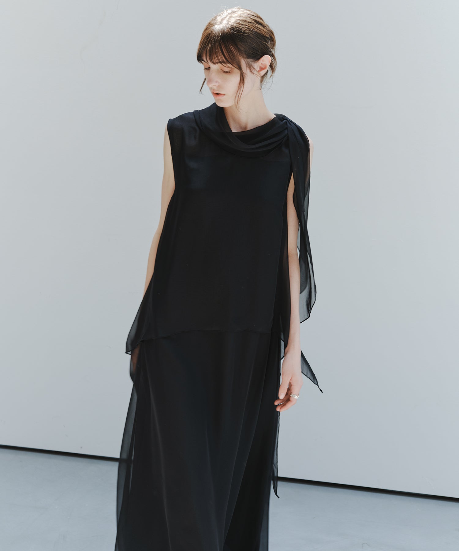 「7月中旬～下旬出荷」Sheer Draped Scarf Dress
