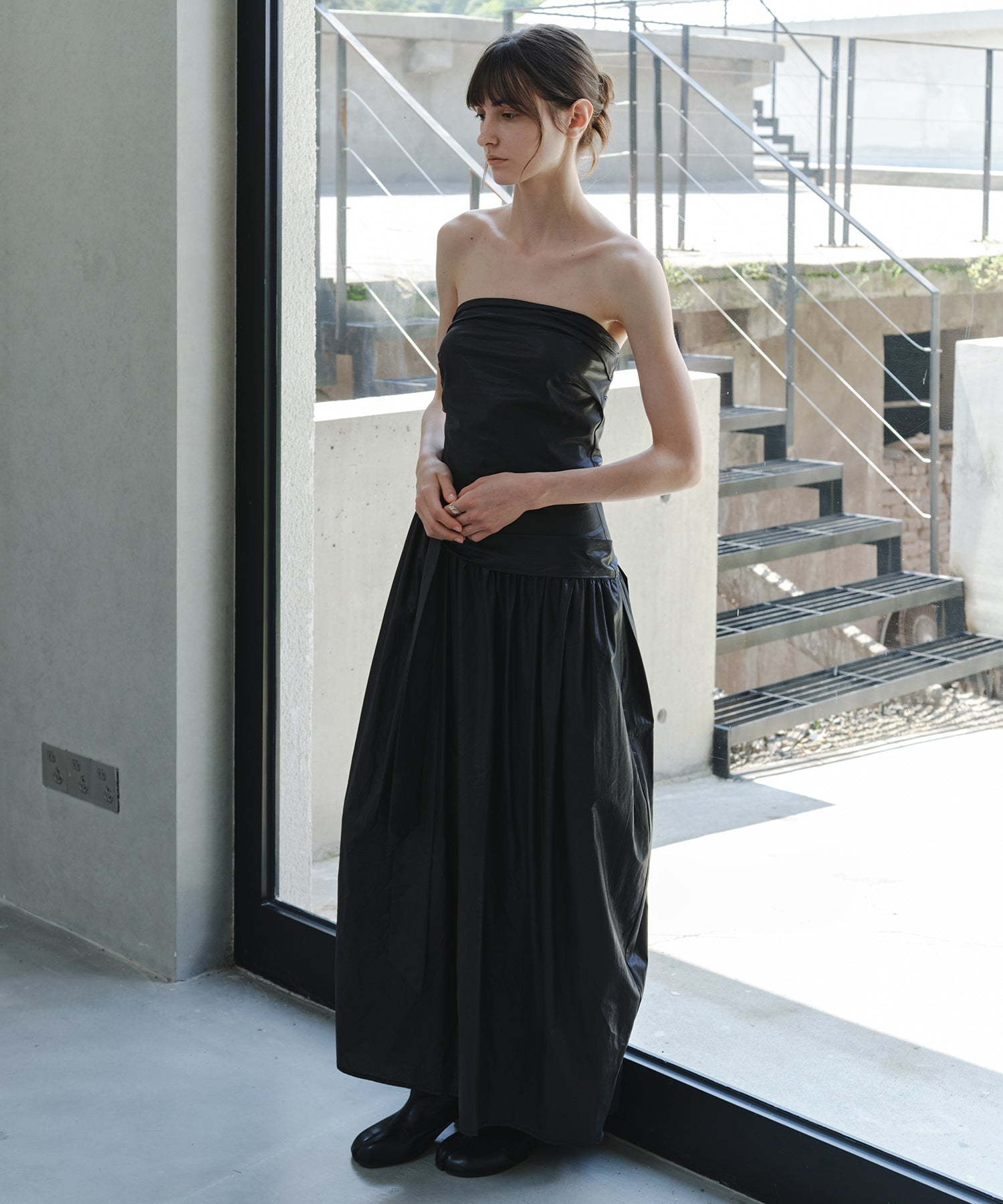 「8月中旬～下旬出荷」Side Tie Draped Strapless Long Dress