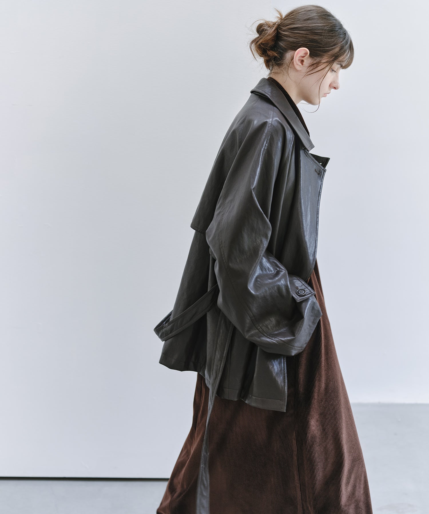「9月下旬出荷予定」Belted Faux Leather Short Trench Jacket