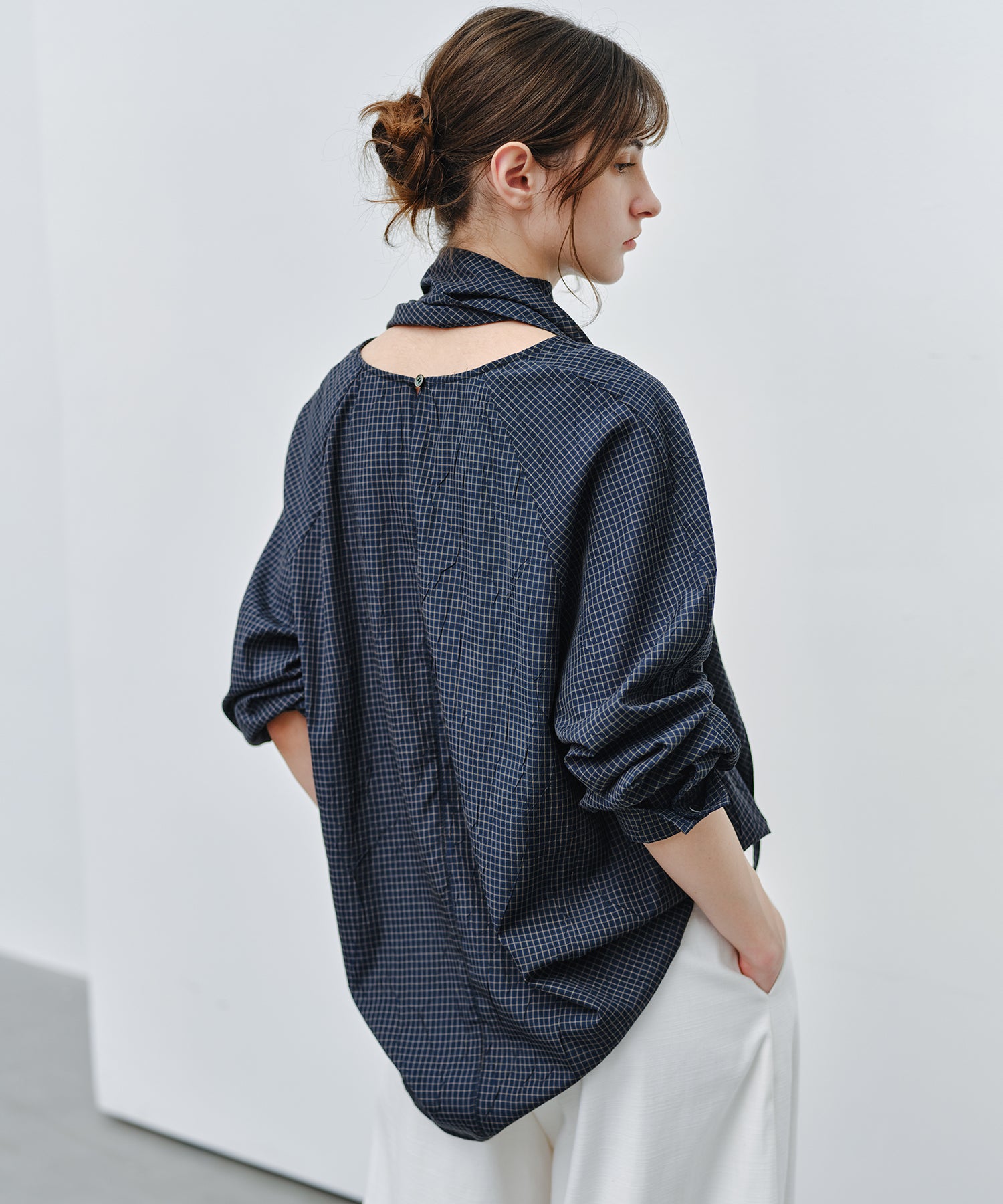 「9月下旬出荷予定」Cross Stole Collar Oversized Shirt