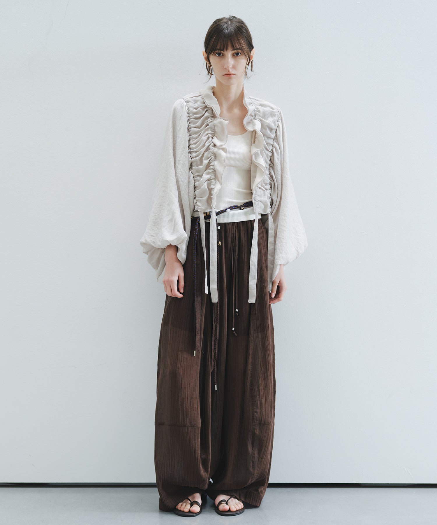 「6月上旬～中旬出荷」Curve Silhouette Drawstring Pants
