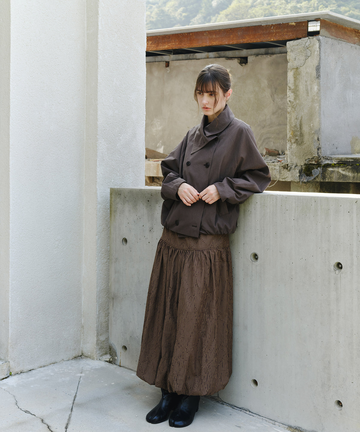 「2월 하순~3월 상순 출하」Double-Breasted Check Cropped Jacket