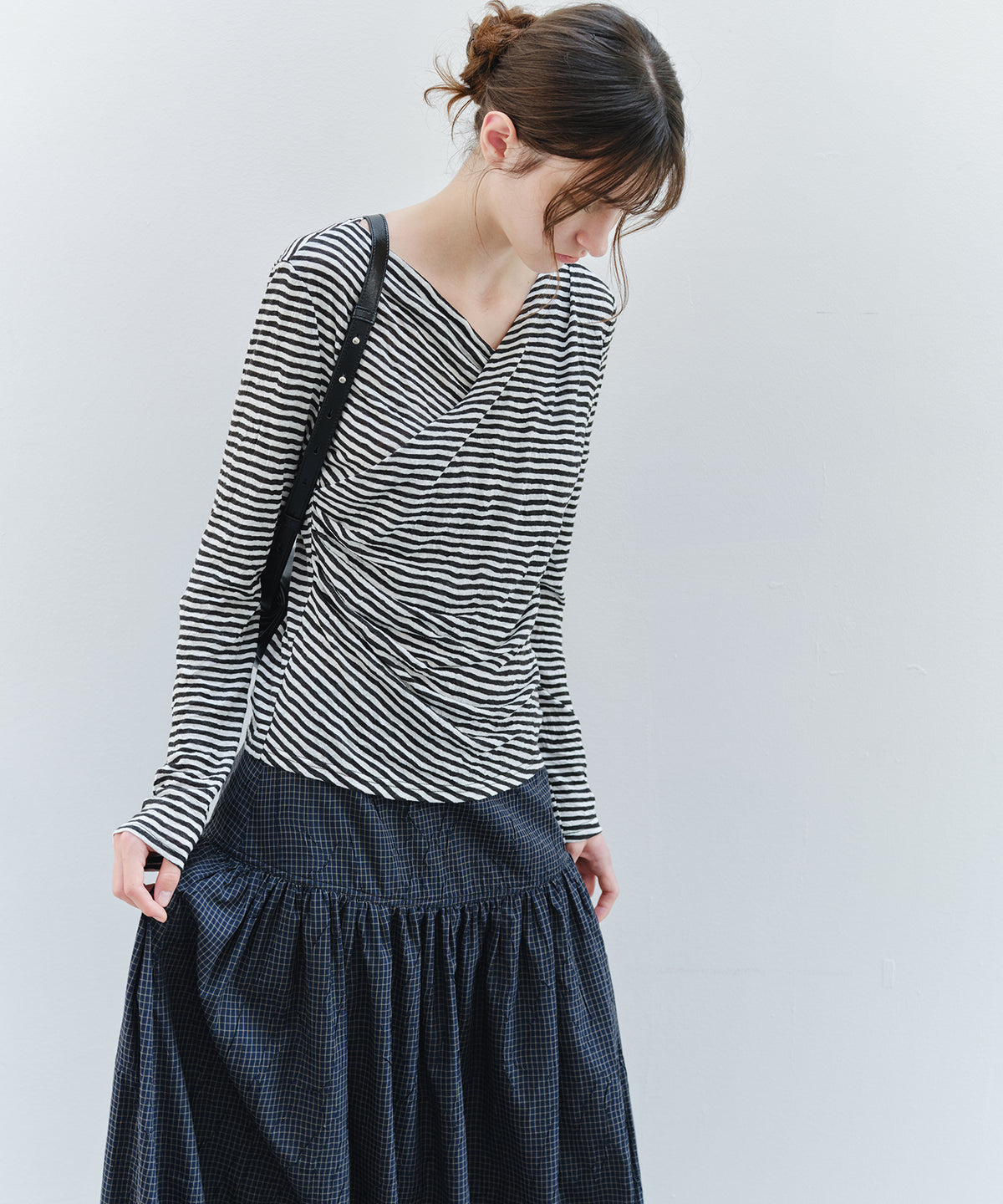 「9月下旬出荷予定」Cross Drape Neck Striped Long Sleeve Top