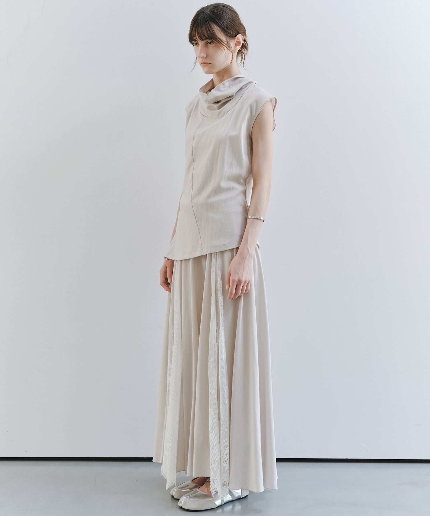 「7月中旬～下旬出荷」Lace Panel Flare Skirt