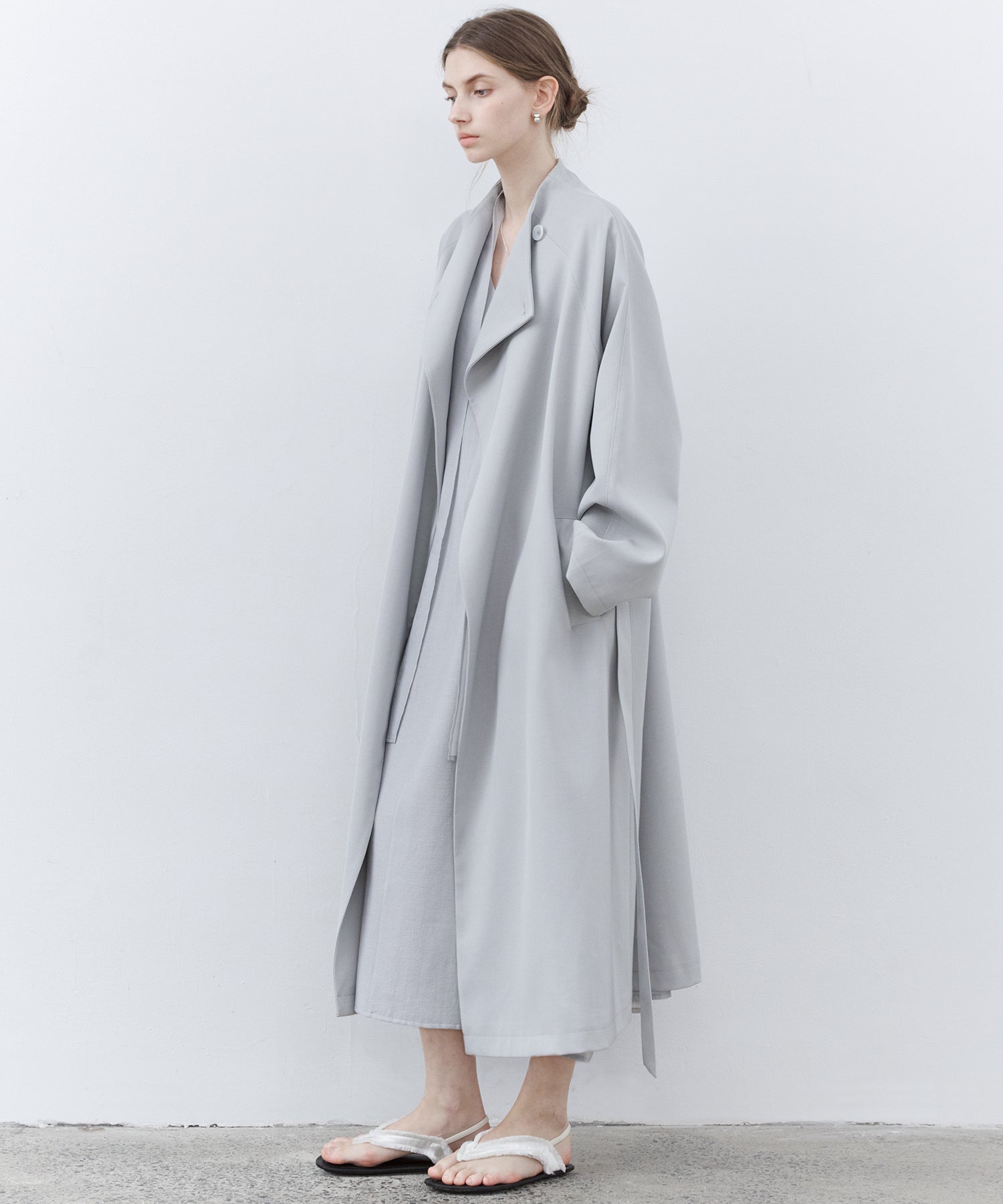 Acetate-Blend V-Neck Ribbon Detail Sleeveless Dress