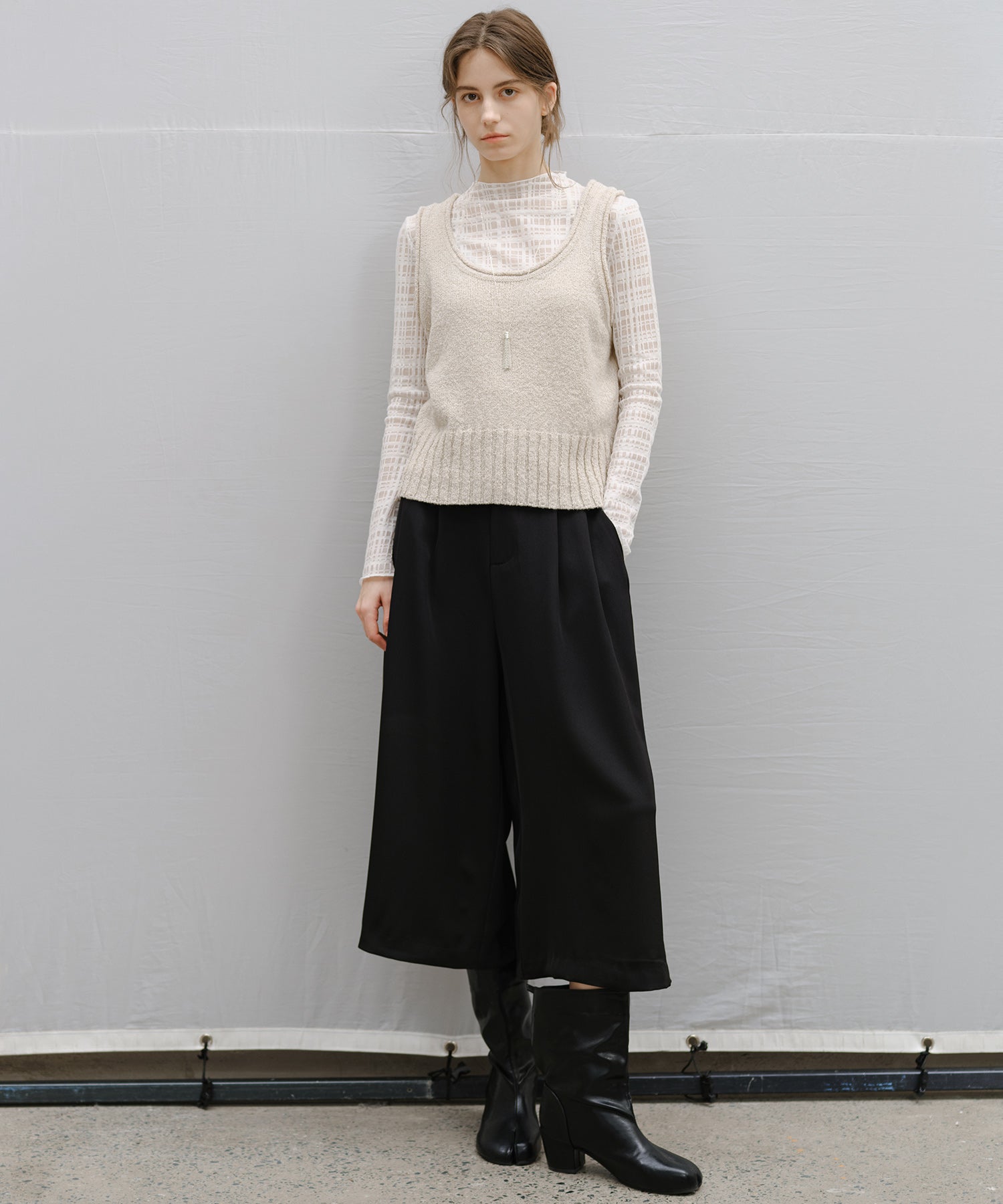 "Shipping from early to mid-March" Check Pattern Sheer Mesh Long Sleeve Top