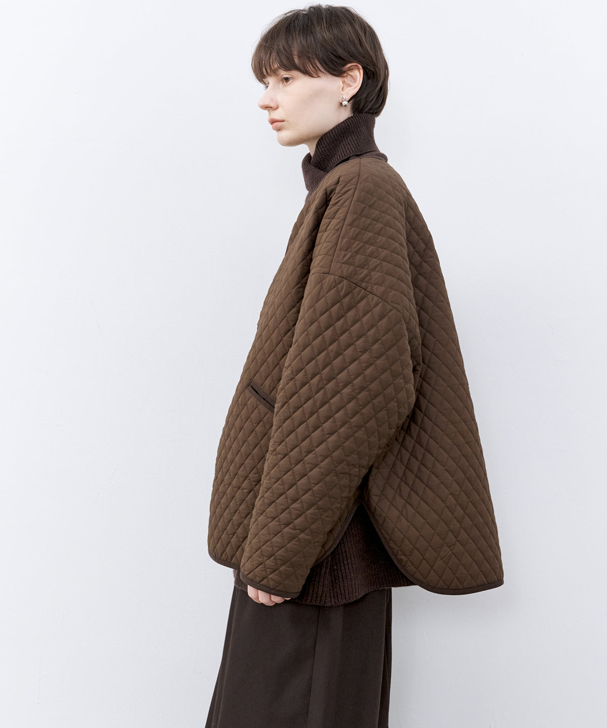 Round Hem Quilted Mid Jacket