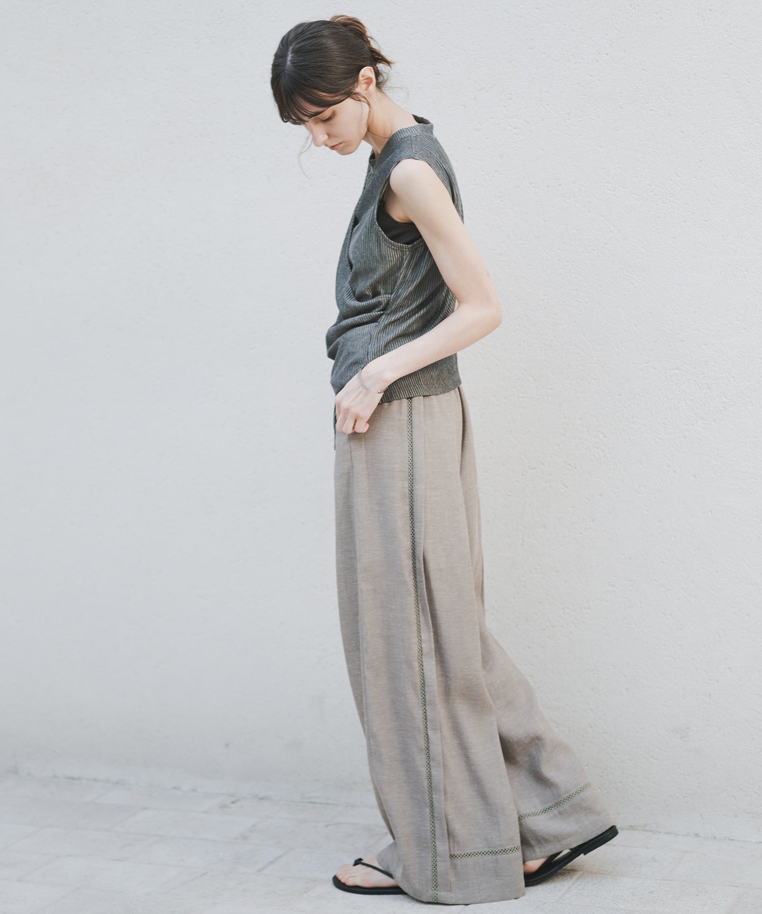 「8月中旬～下旬出荷」Front Lace Linen Blend Wide Pants