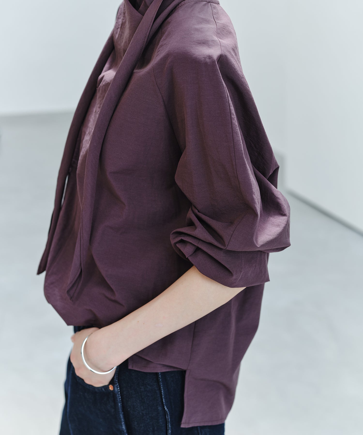 「9月下旬出荷予定」Cross Stole Collar Oversized Shirt