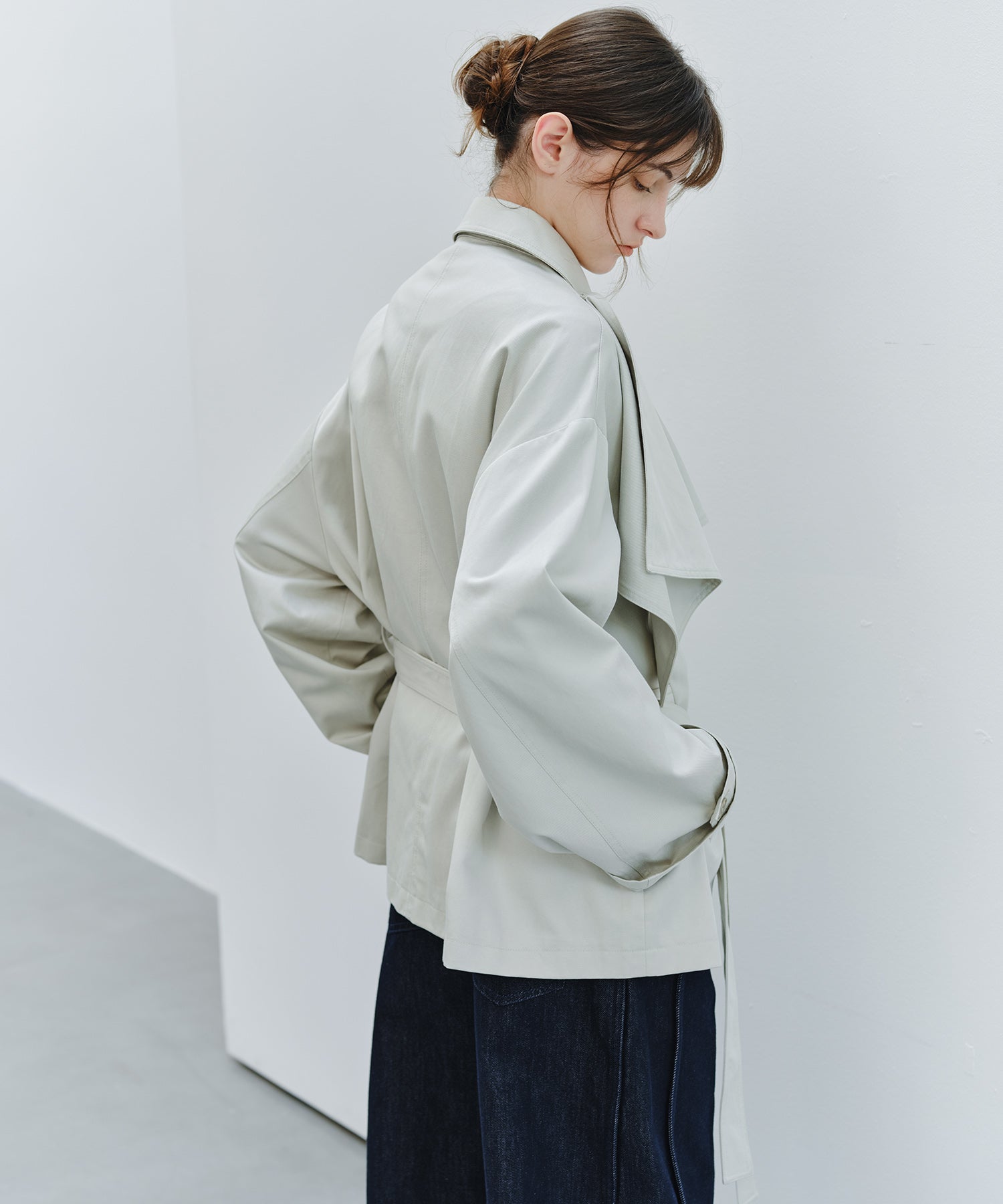 「9月下旬出荷予定」Detachable Scarf Belted Short Trench Coat