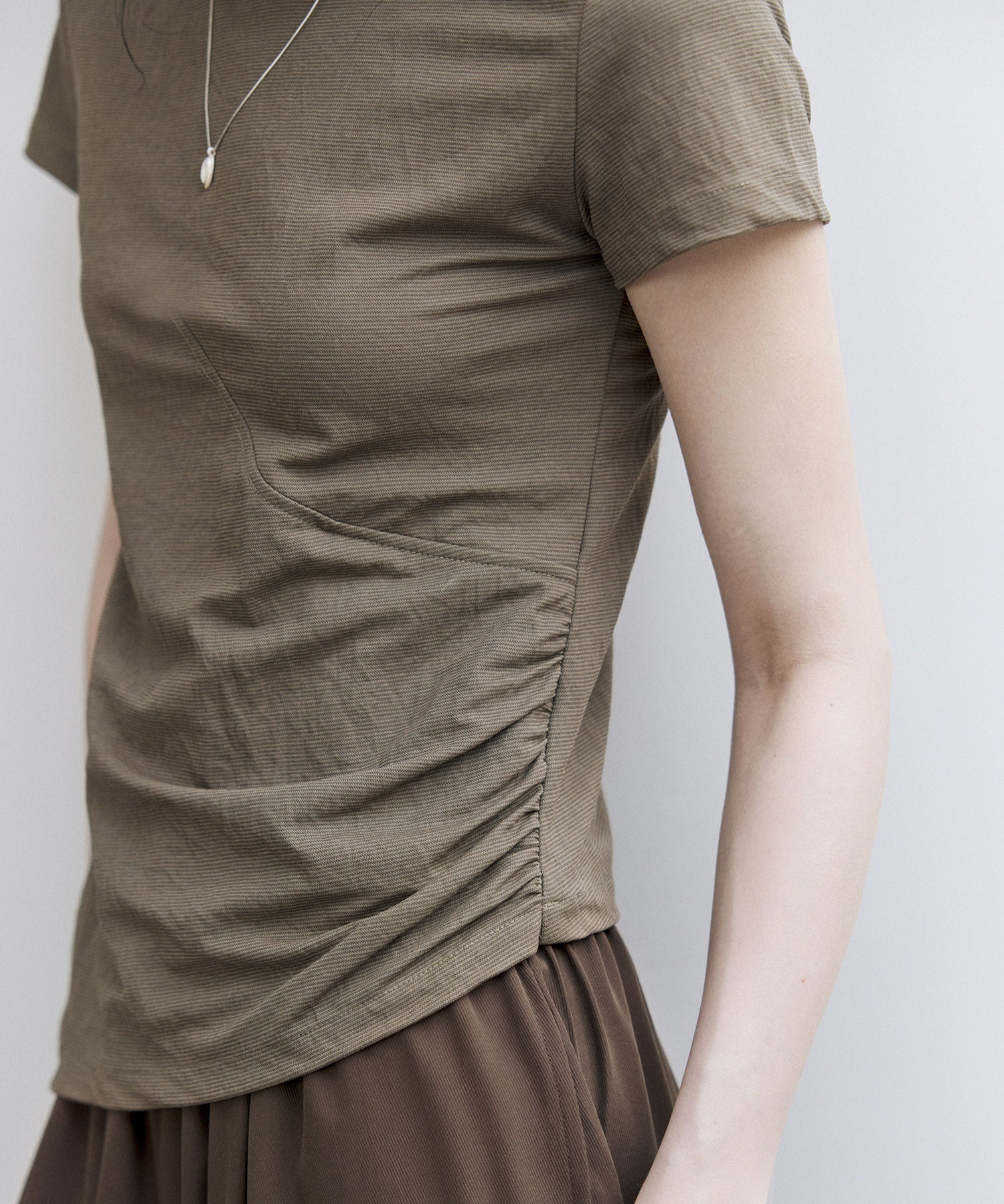 Asymmetric Gather Boat Neck Slim T-shirt