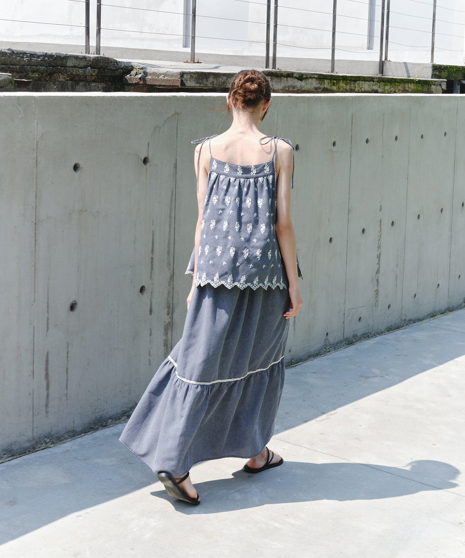 「8月中旬～下旬出荷」Embroidered Gingham Tiered Cami Dress