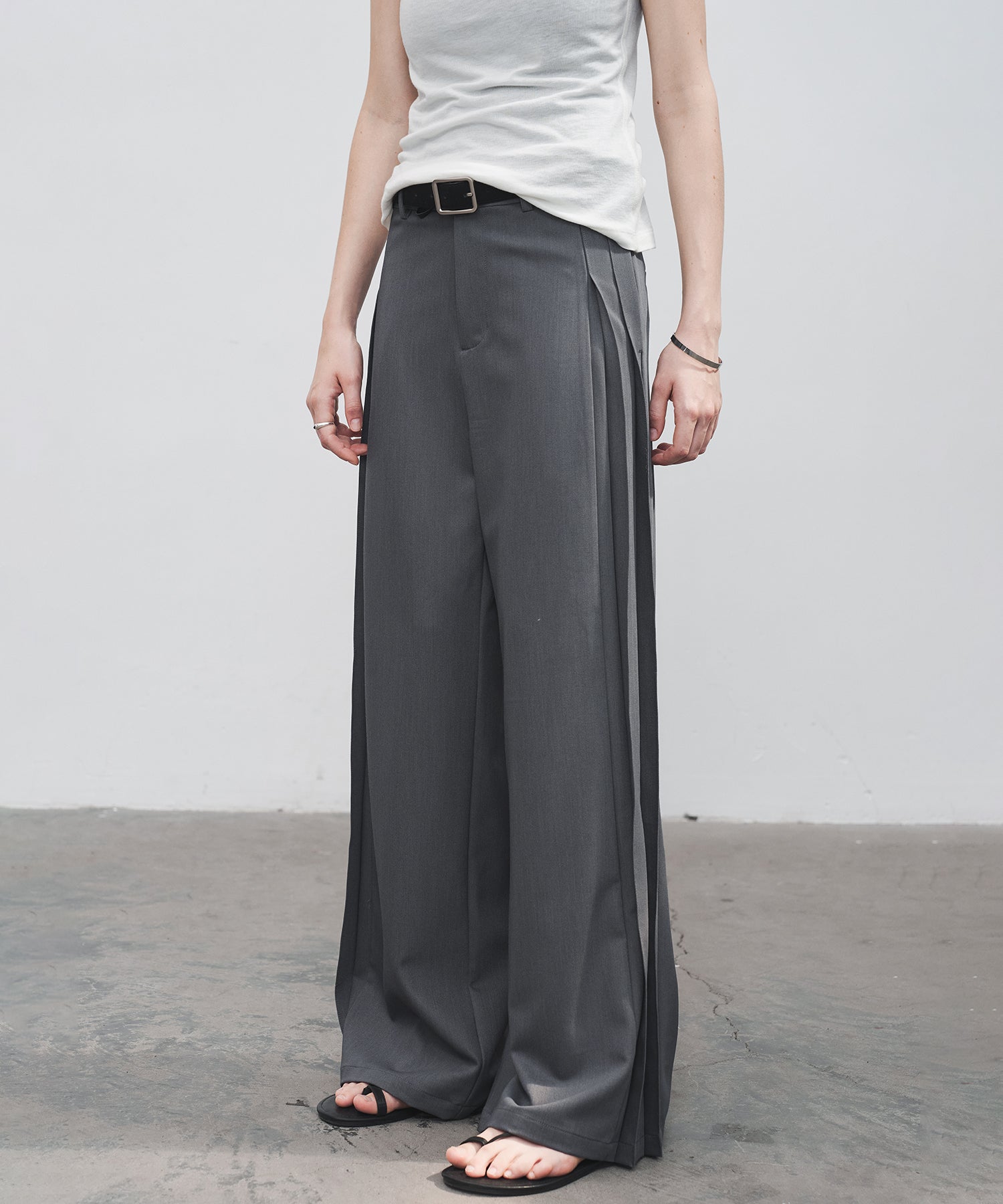 Side Pleat Wide Slacks