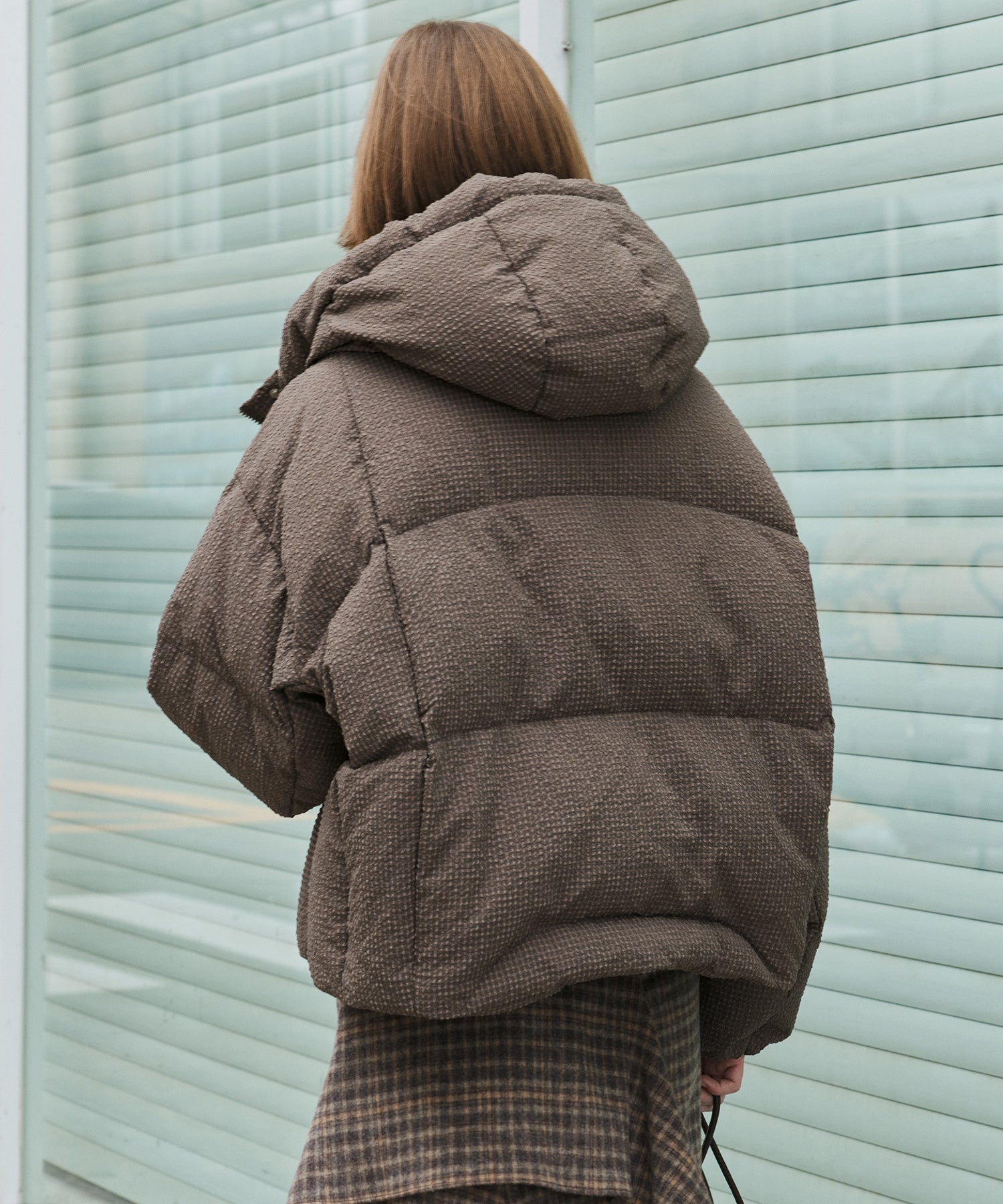 Textured Crinkle Hooded Short Down Jacket