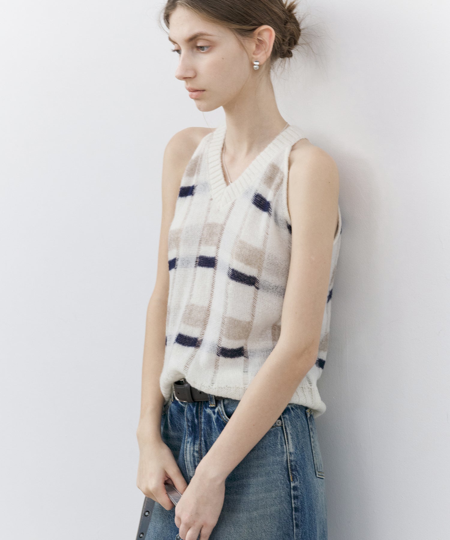 Check Jacquard V-Neck Knit Vest