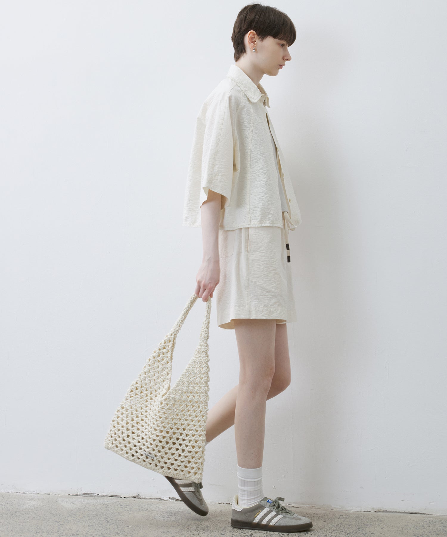 Airy Cropped Shirt