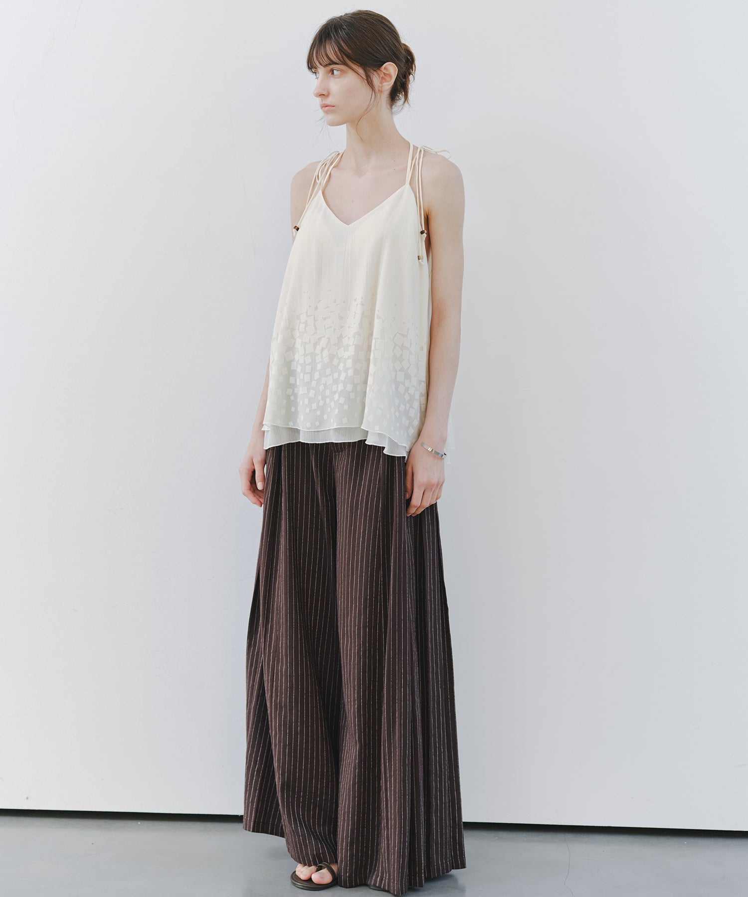 「7月中旬～下旬出荷」Gradient Square Sheer Camisole Top