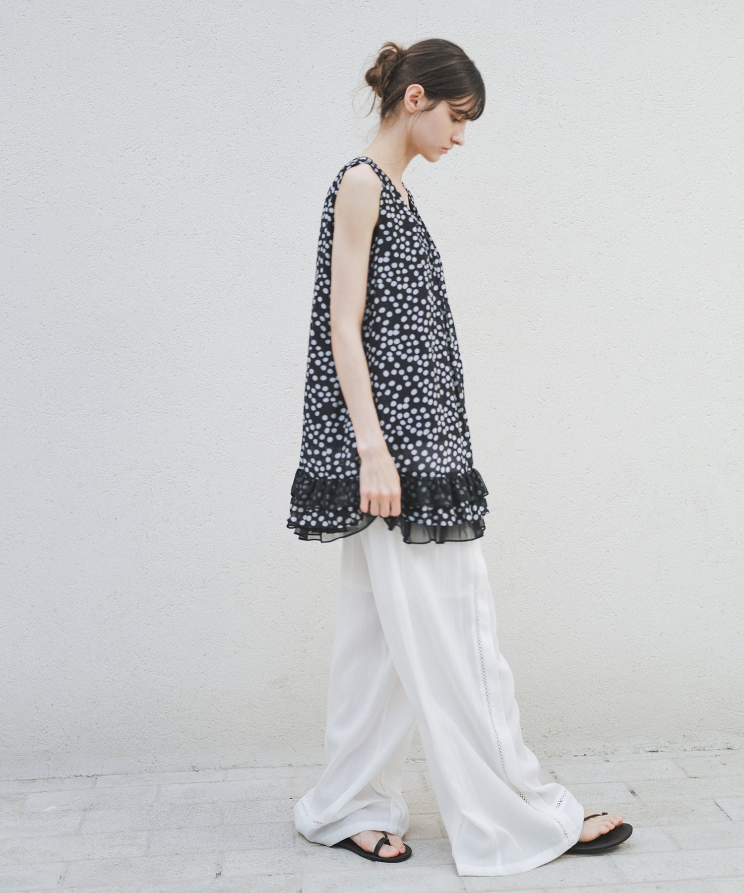 「7月中旬～下旬出荷」Dot Frill Hem Mini Dress