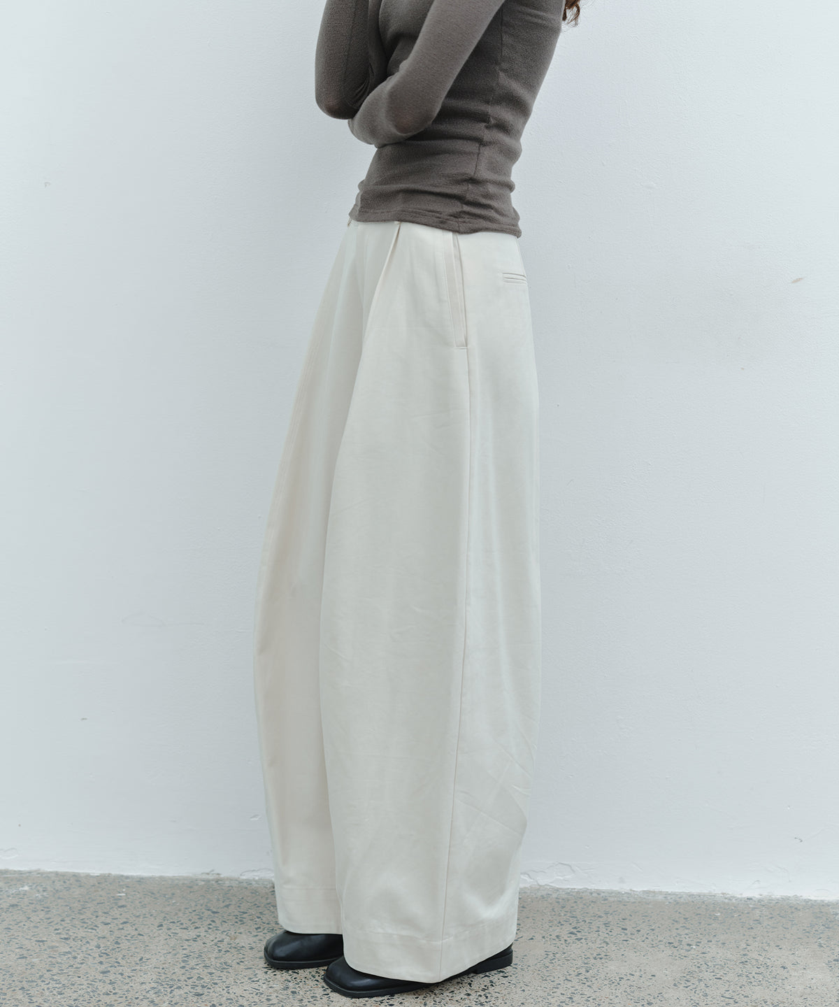 「10月下旬出荷予定」Back Elastic Wide Straight Pants