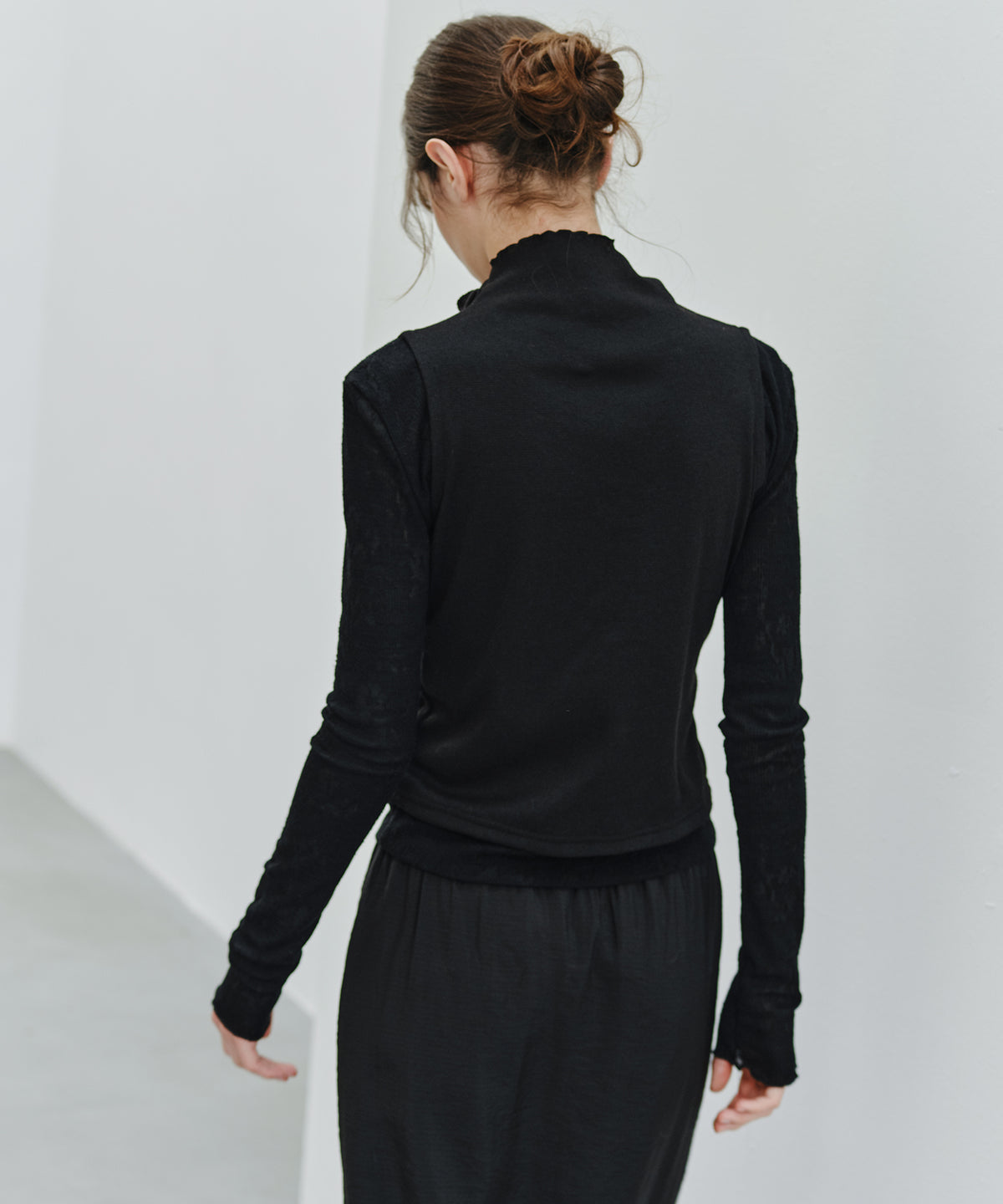 「9月下旬出荷予定」Lace Sleeve Layered Collar Top