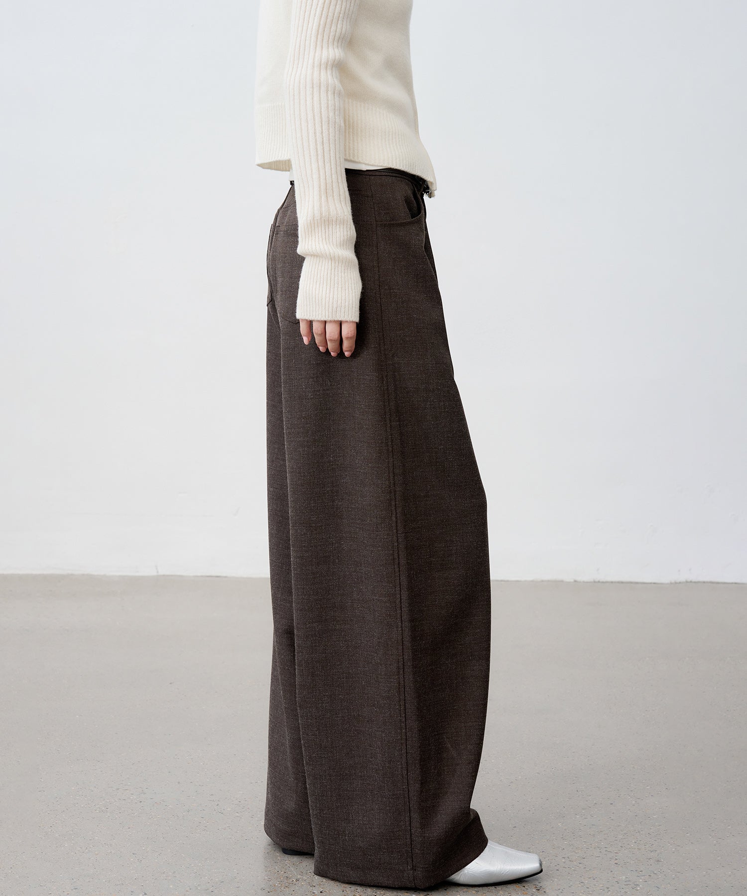 Textured Low-Rise Wide Straight Curved Pants