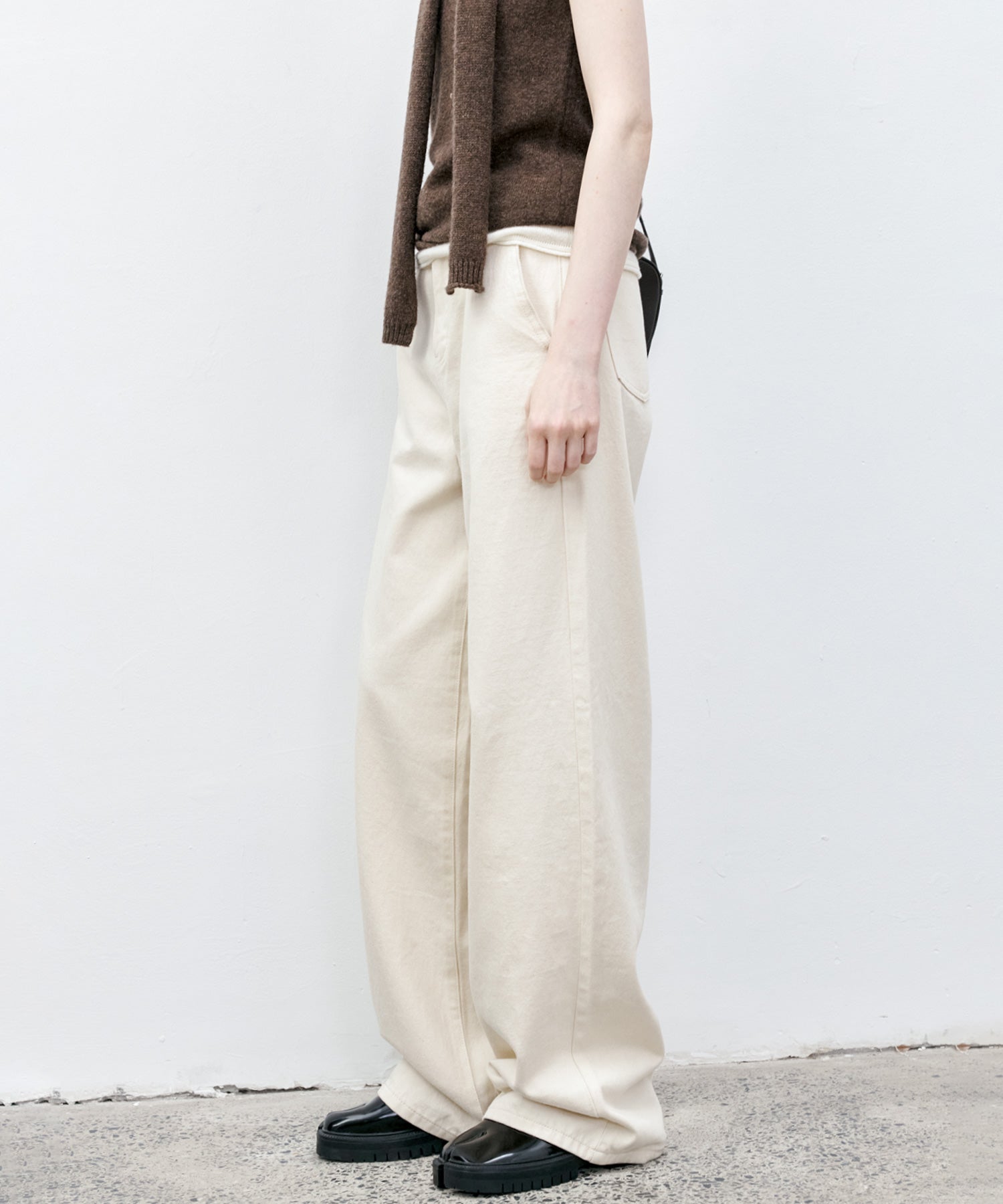 Basic Straight Narrow White Denim