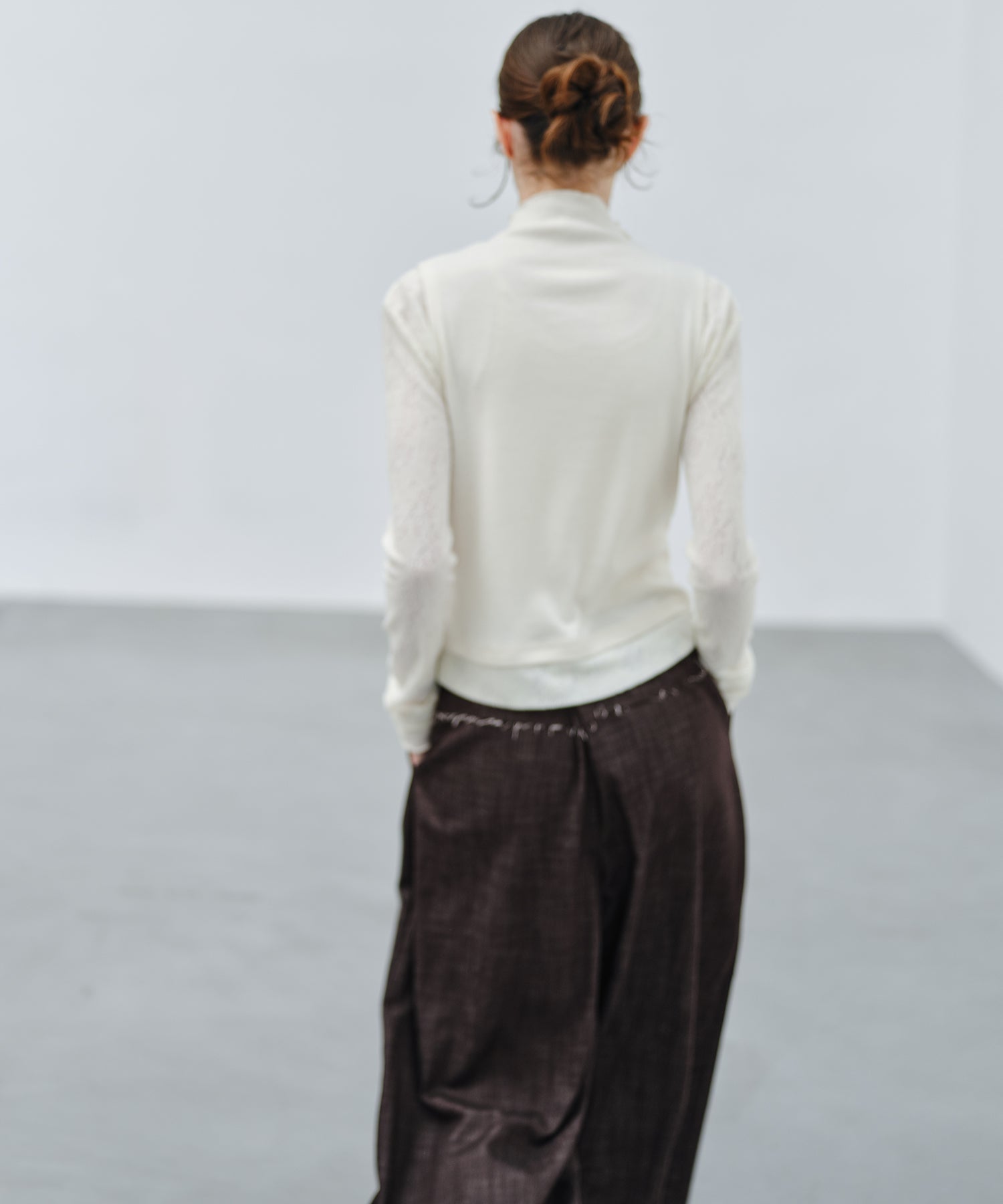「9月下旬出荷予定」Lace Sleeve Layered Collar Top