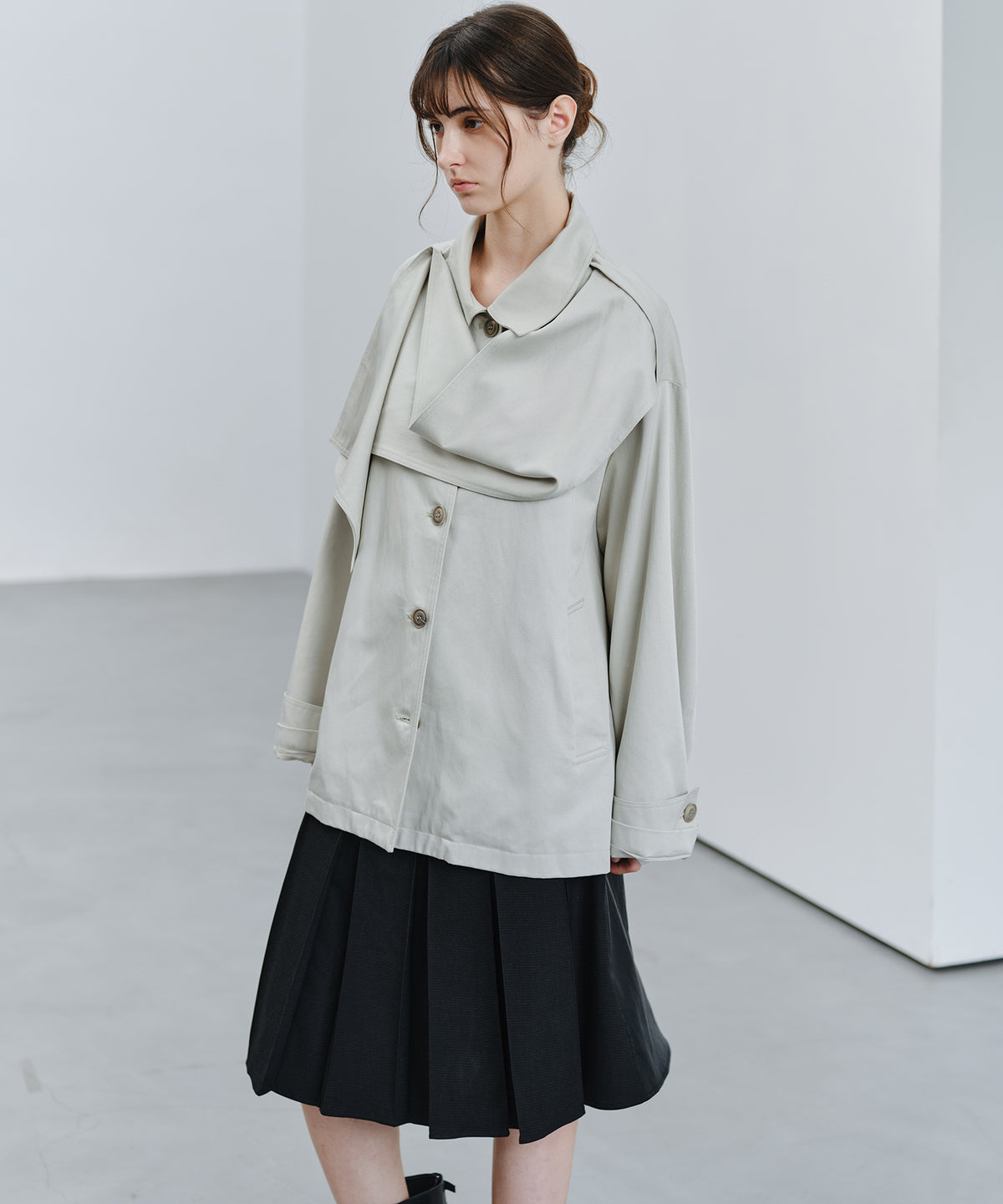 「9月下旬出荷予定」Detachable Scarf Belted Short Trench Coat