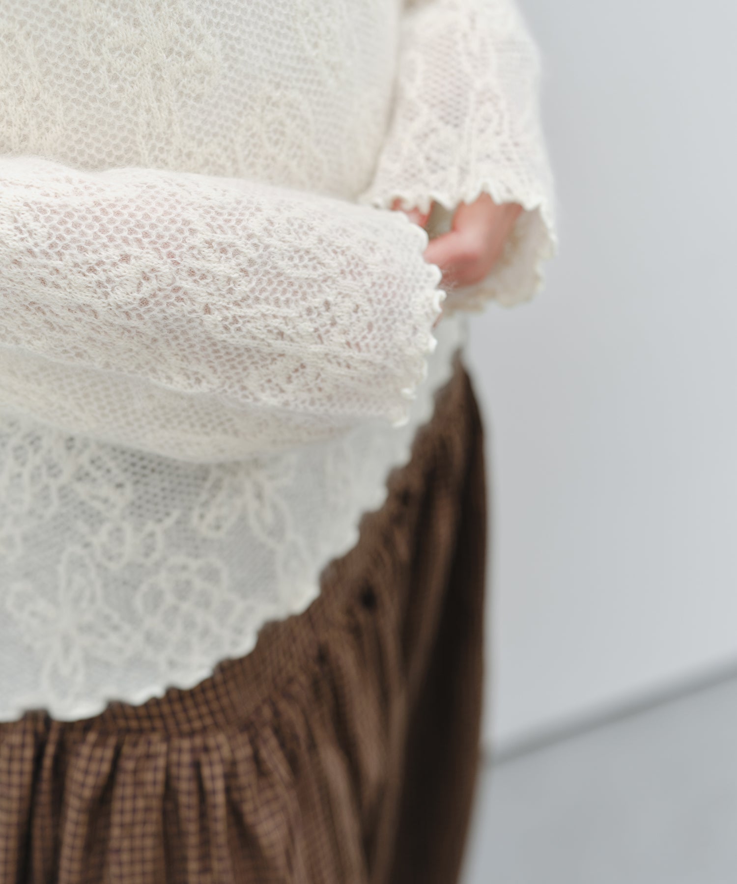「9月下旬出荷予定」Sheer Jacquard Wool Silk Knit Top