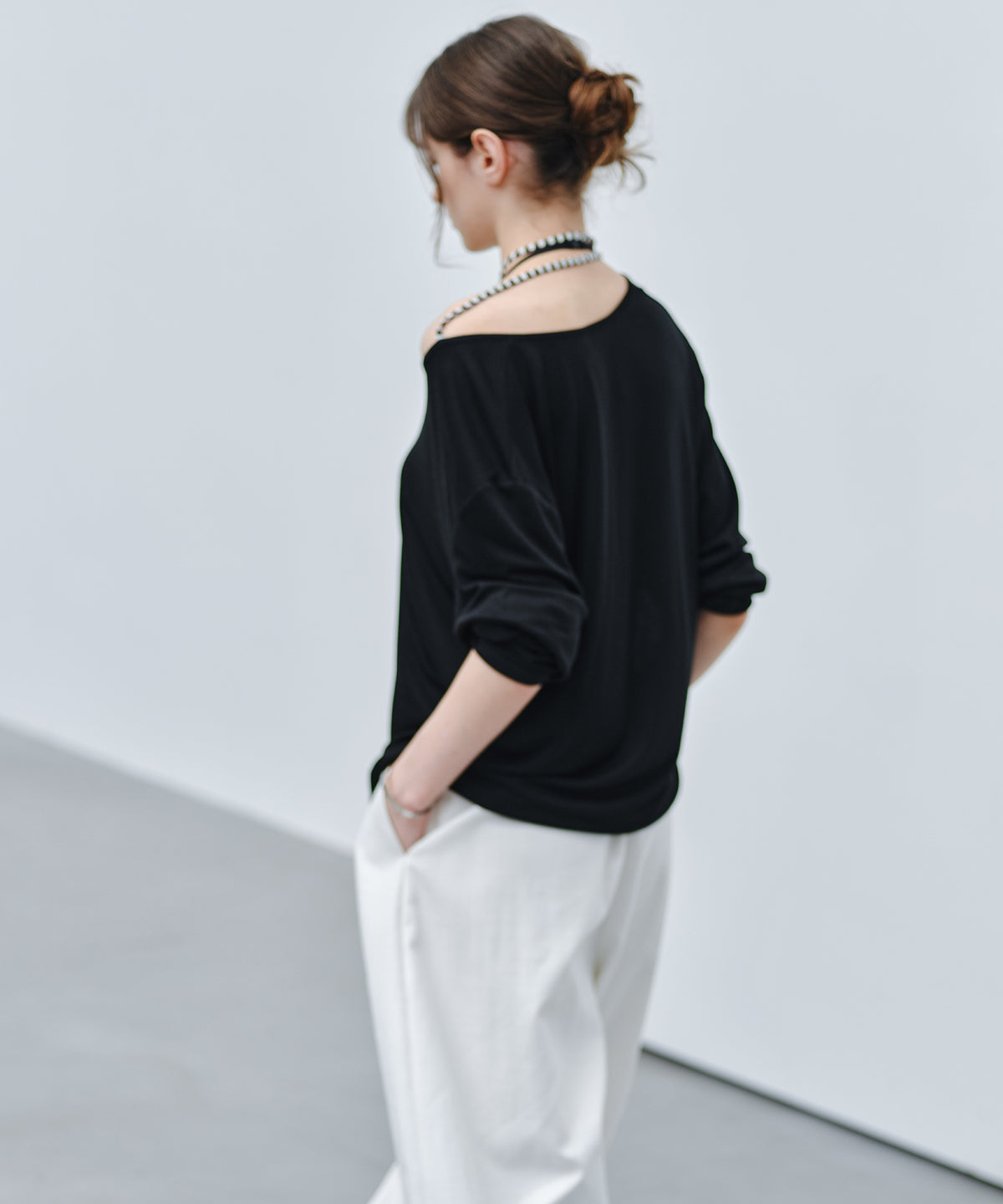 「9月下旬出荷予定」Striped Cord U-Neck Draped Top