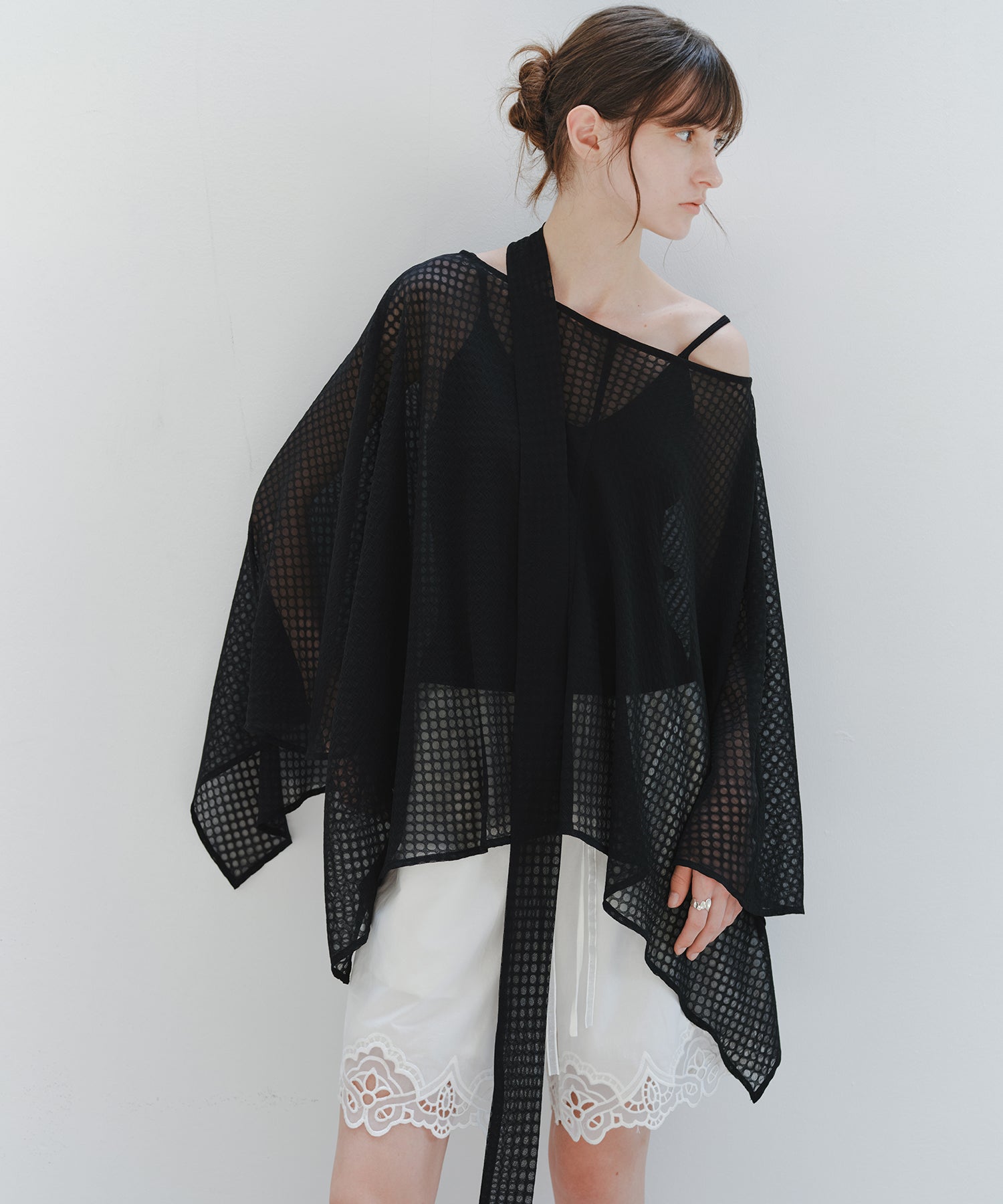 「7月中旬～下旬出荷」Multi-Way Sheer Scarf Layer Top