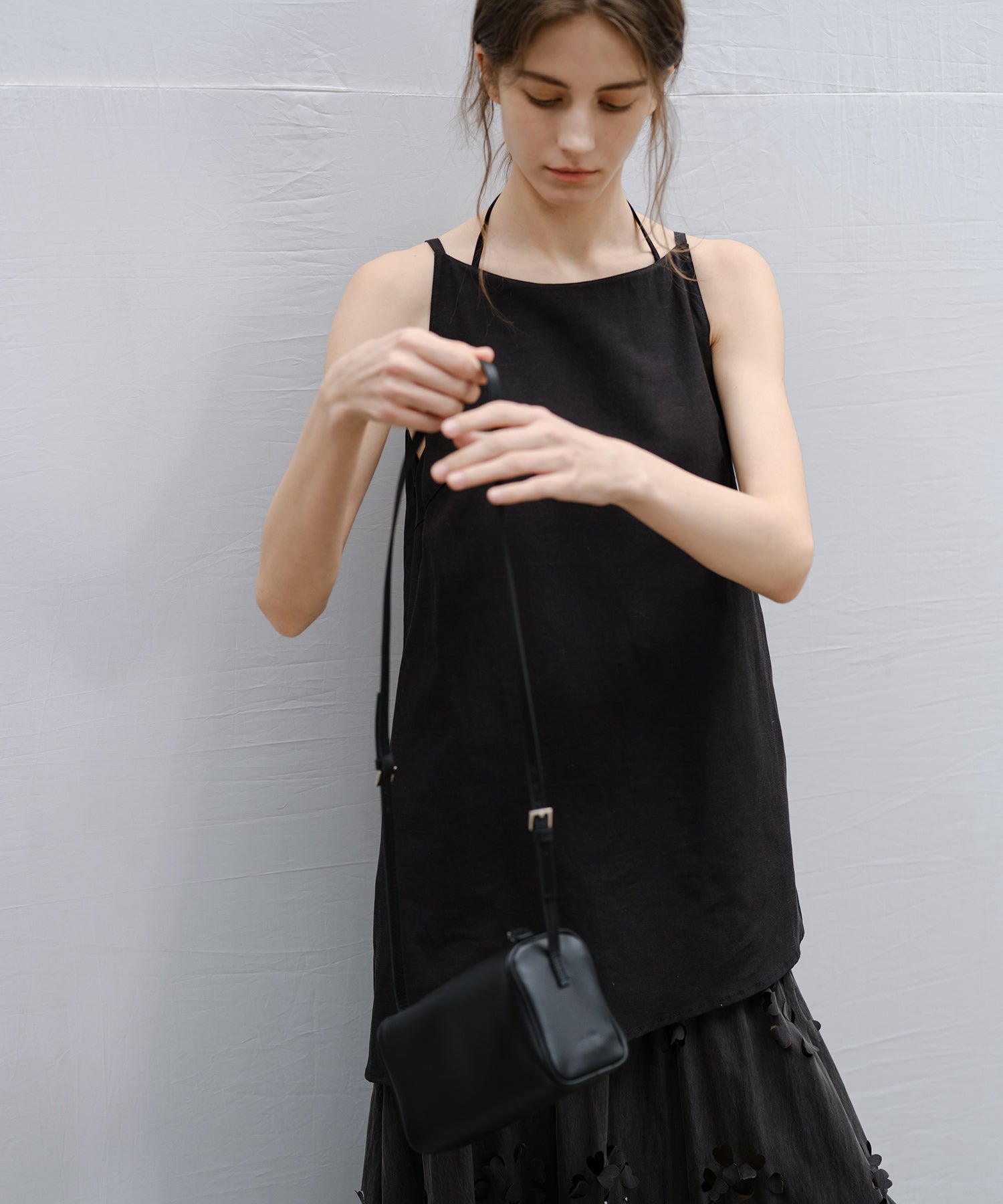 “Shipping from late February to early March” Sleeveless Cutwork Lace Midi Dress