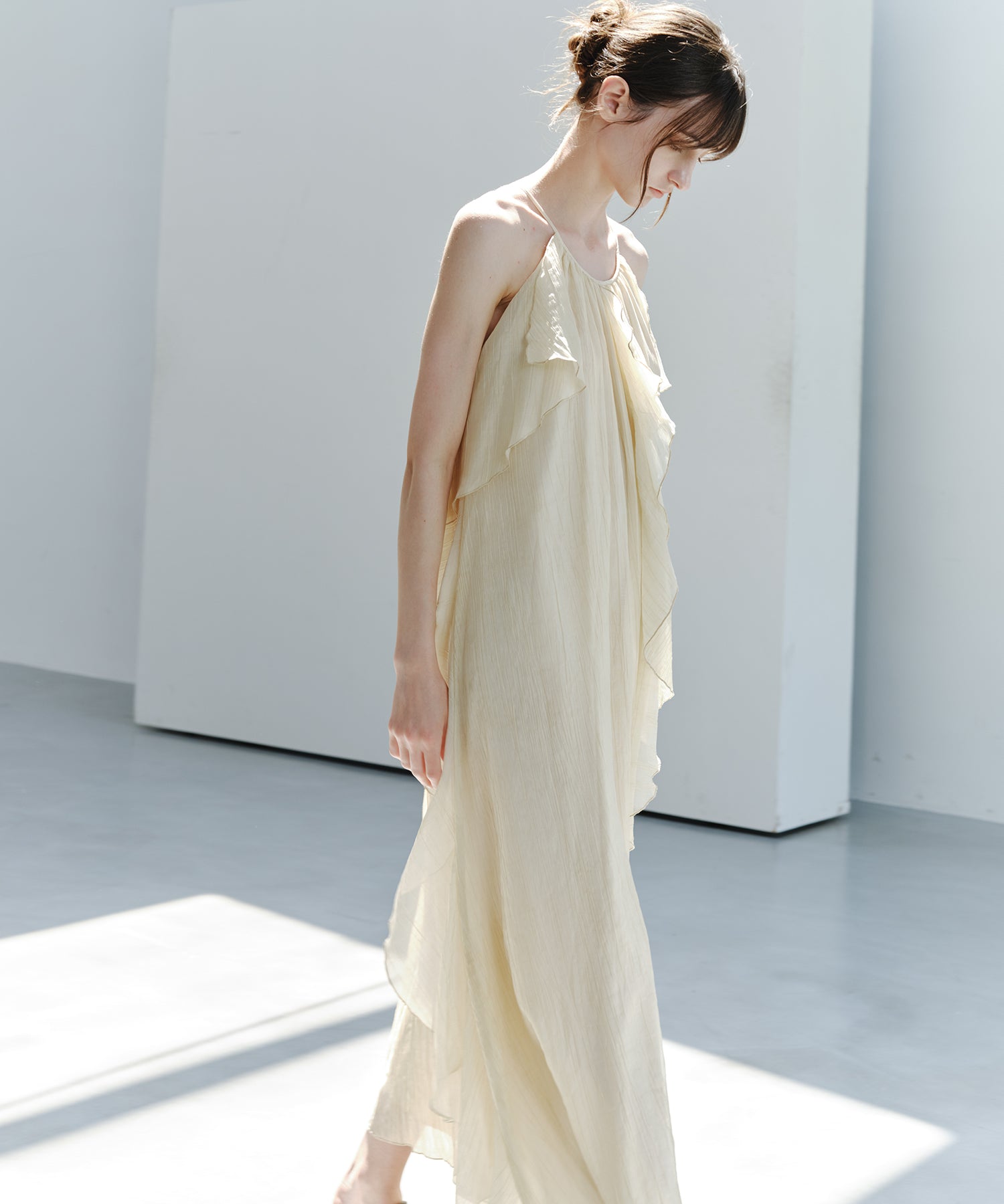 「7月中旬～下旬出荷」Sheer Ruffle Asymmetric Cami Dress