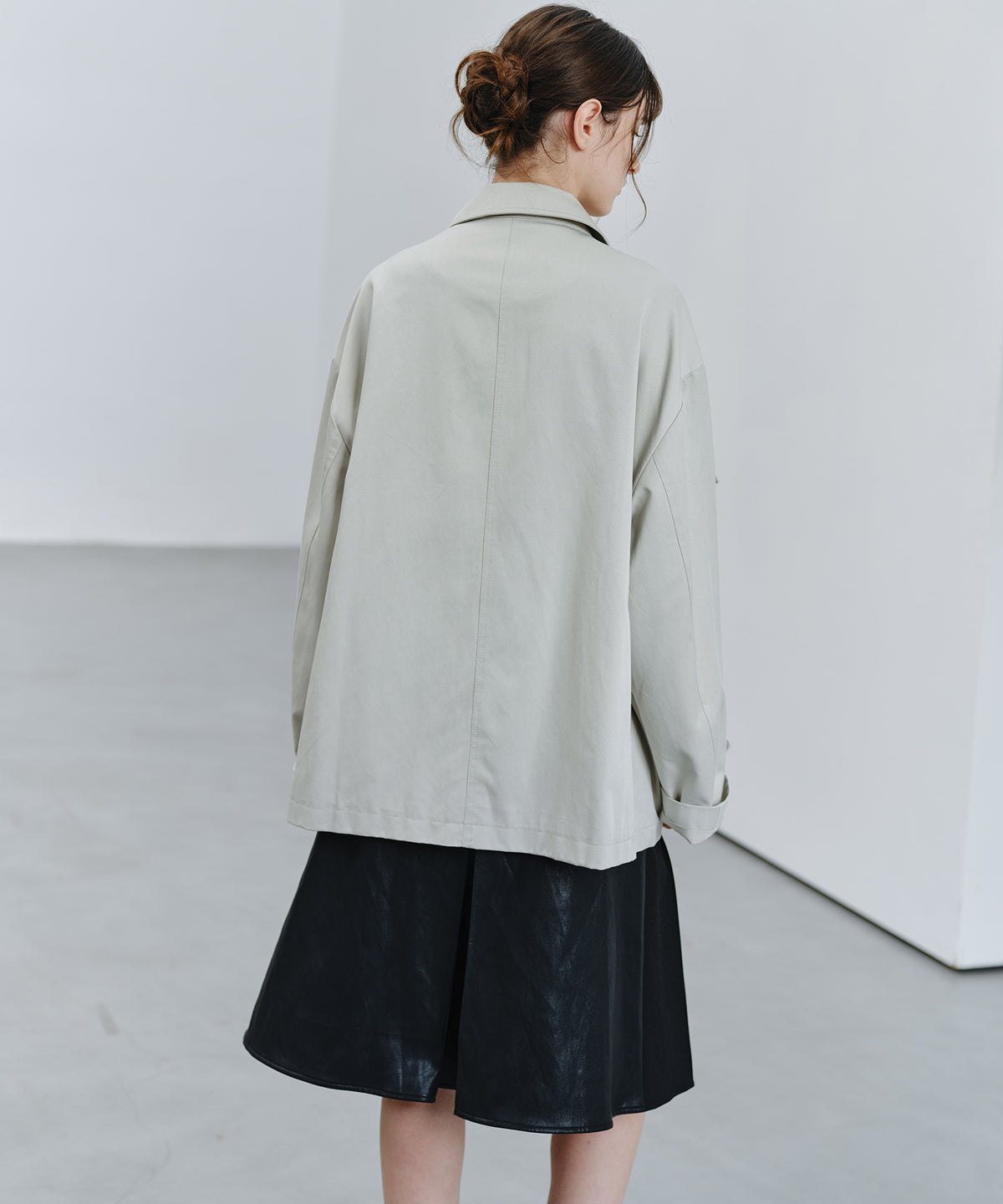 「9月下旬出荷予定」Detachable Scarf Belted Short Trench Coat