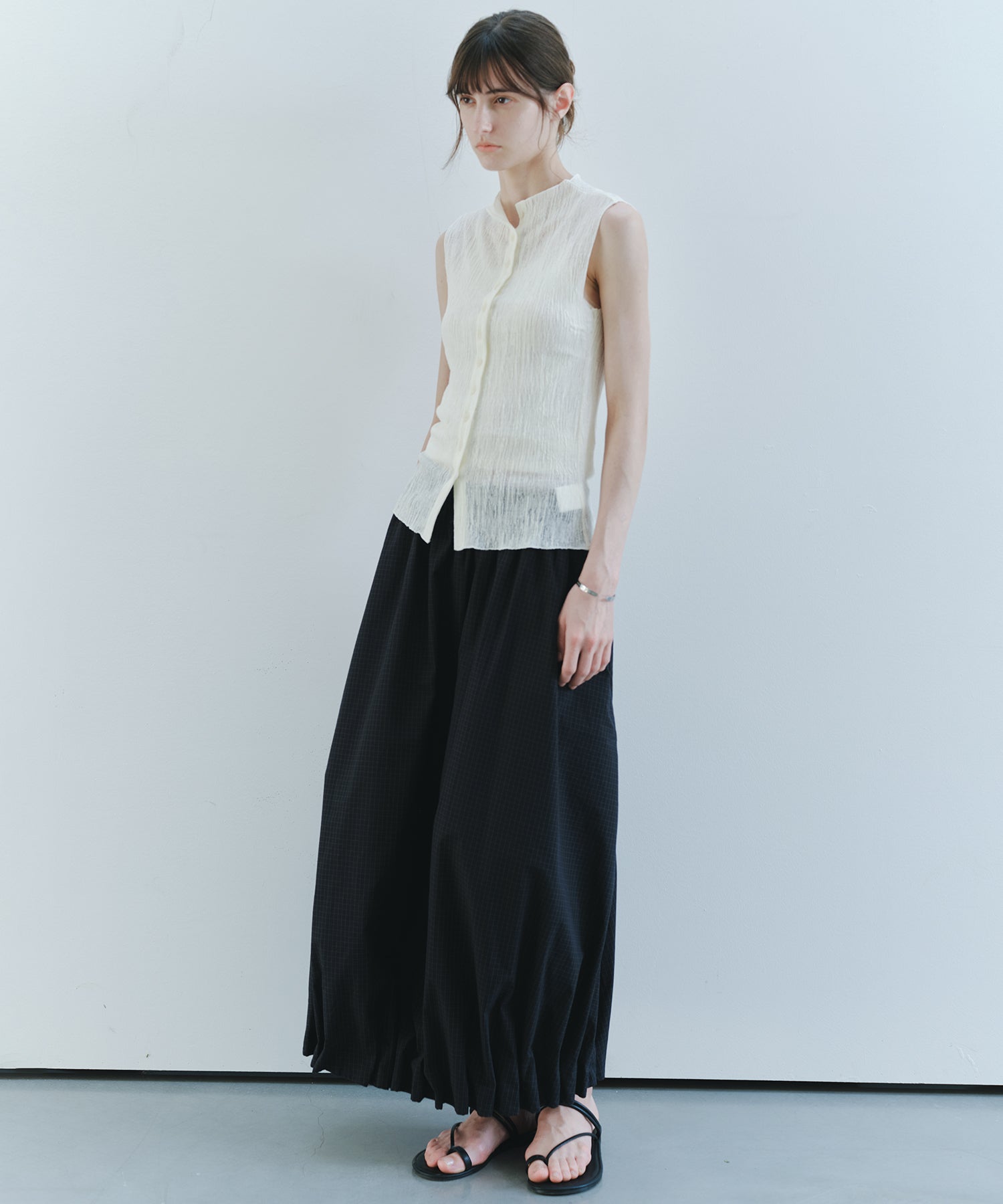 「7月上旬～中旬出荷」Textured Knit Sleeveless Top
