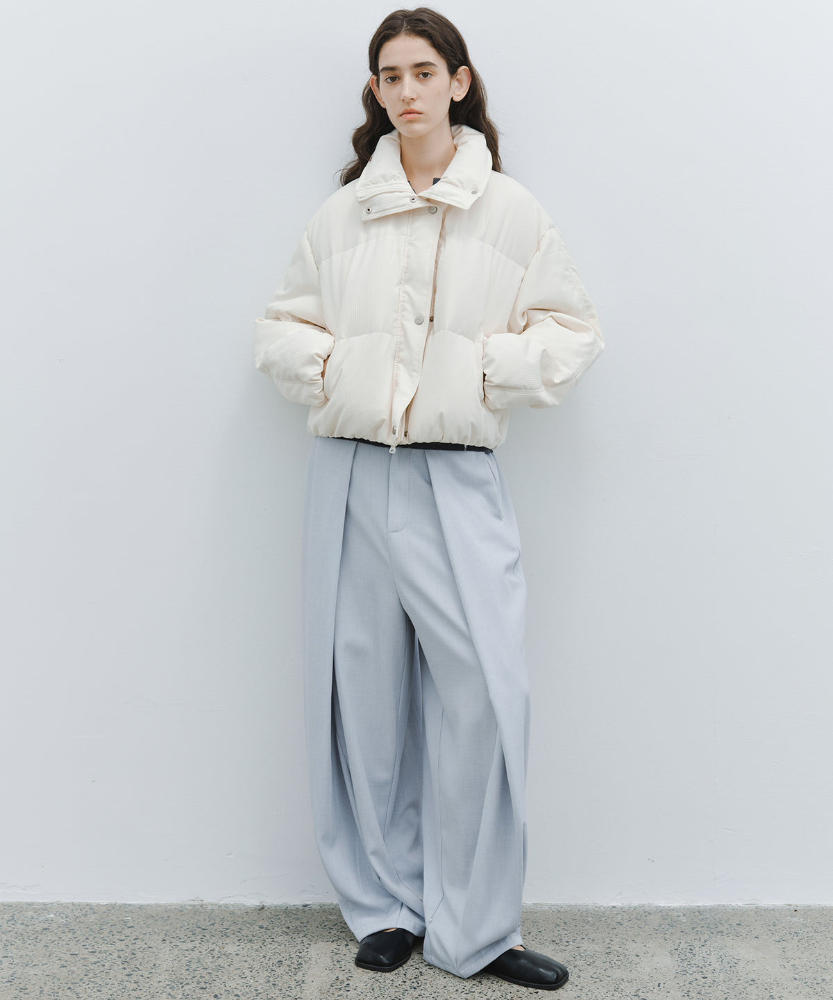 「10月下旬出荷予定」Tuck Detail Adjustable Hem Wide Pants