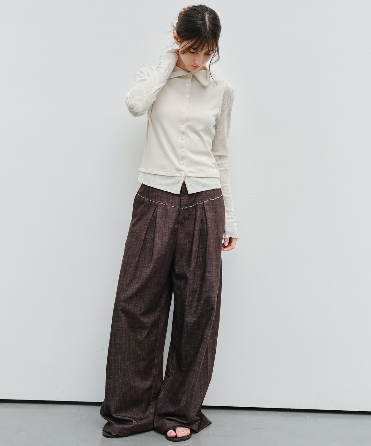 「9月下旬出荷予定」Lace Sleeve Layered Collar Top