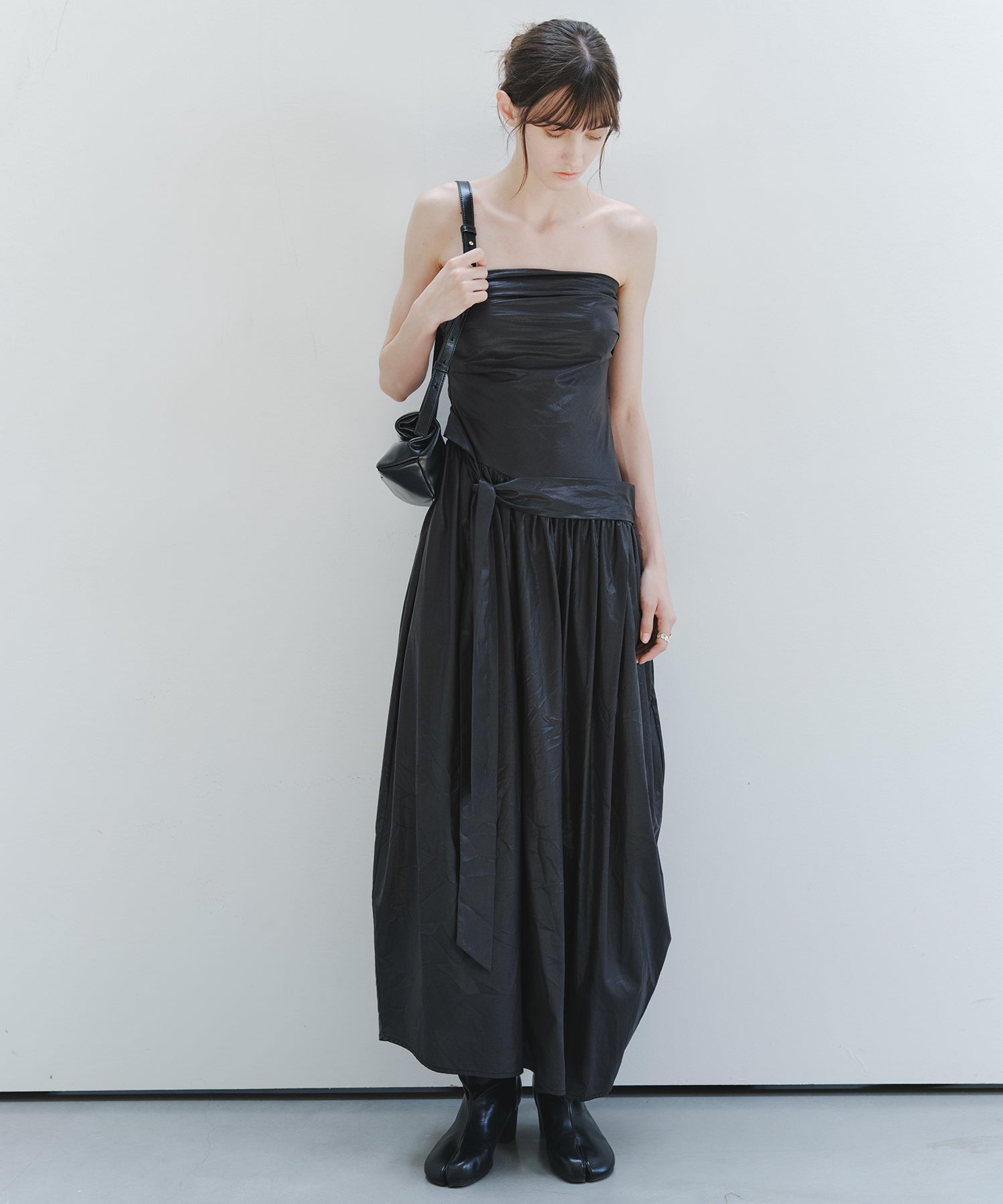 「8月中旬～下旬出荷」Side Tie Draped Strapless Long Dress