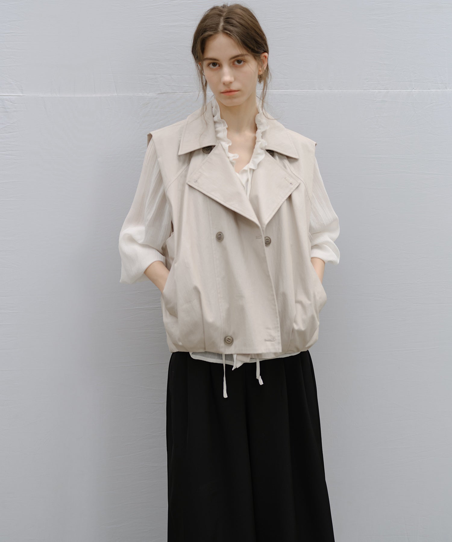 "Shipping scheduled for late February to early March" Lapel Collar Double-Breasted Vest