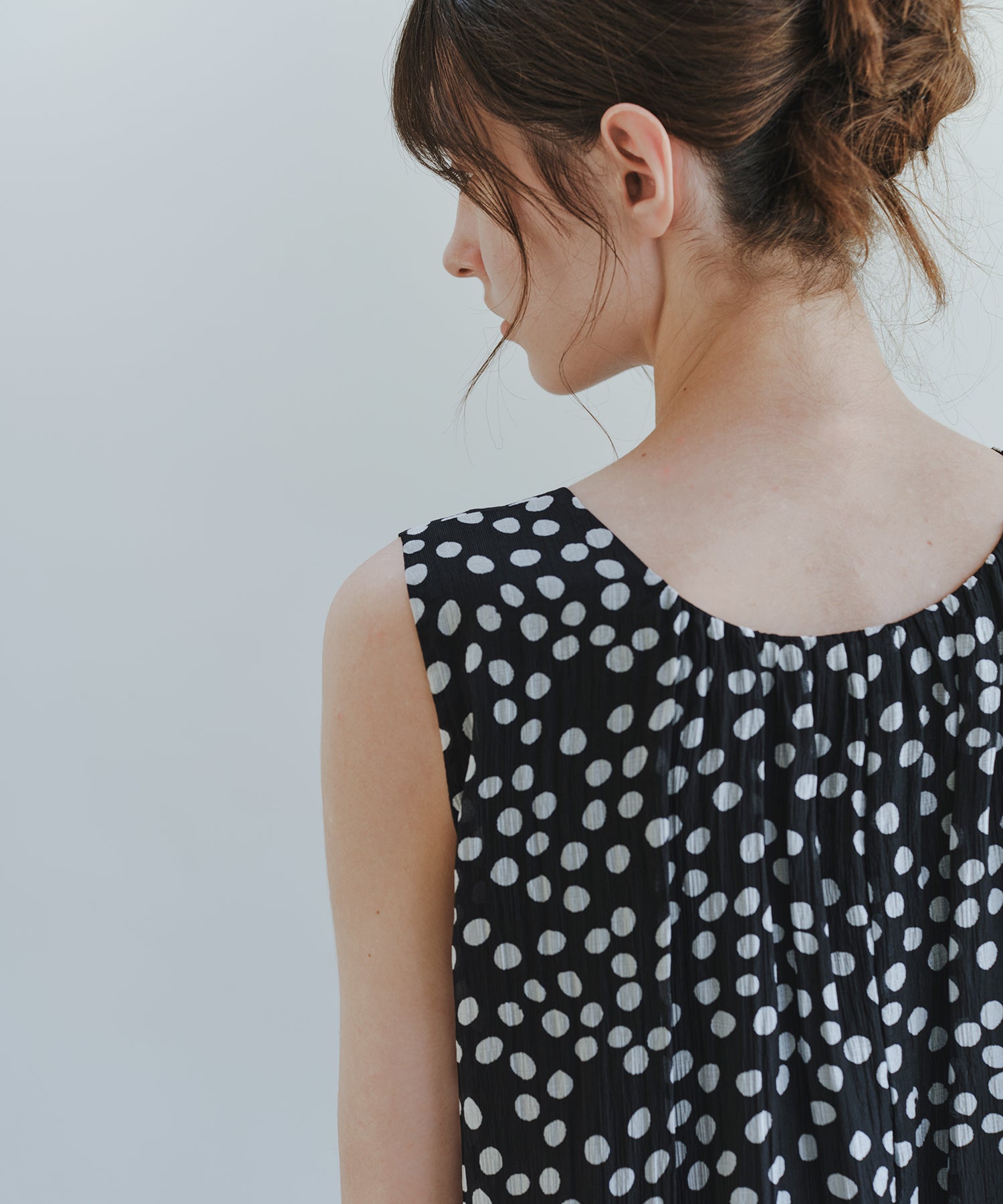 「7月中旬～下旬出荷」Dot Frill Hem Mini Dress
