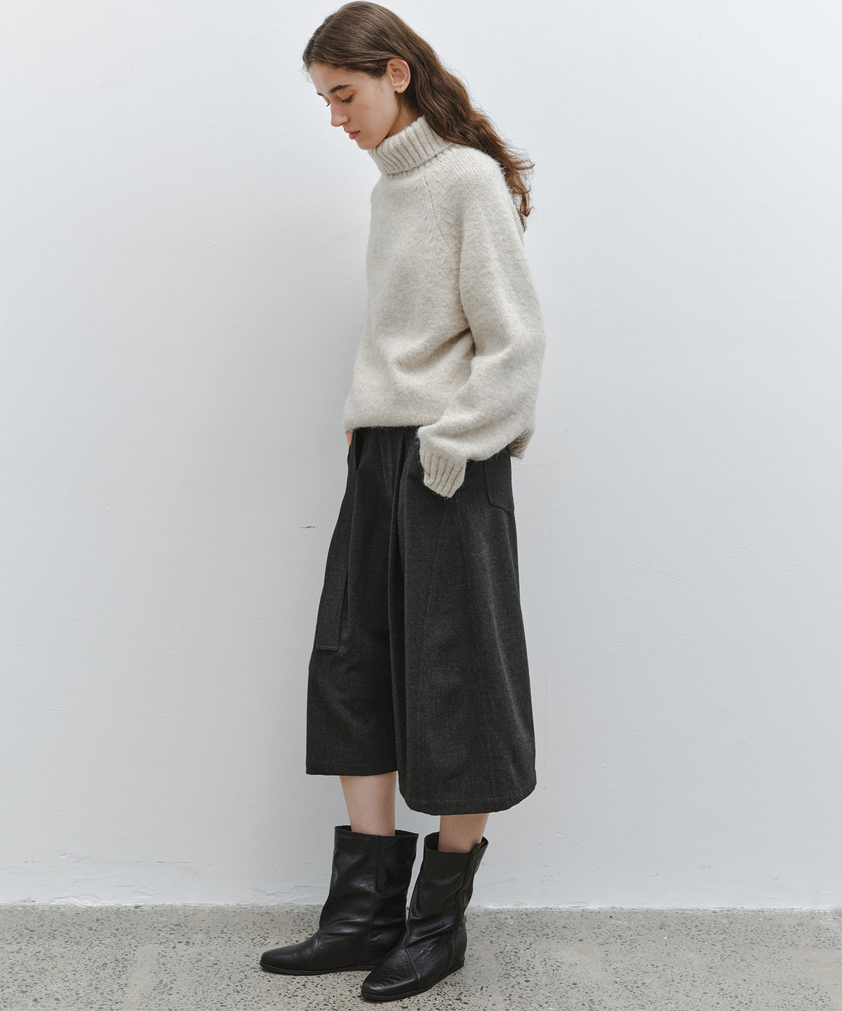 「11月下旬出荷予定」Turtleneck Raglan Knit Sweater