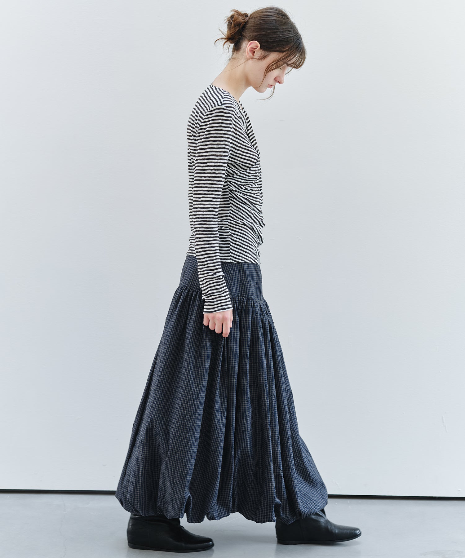 「9月下旬出荷予定」Cross Drape Neck Striped Long Sleeve Top