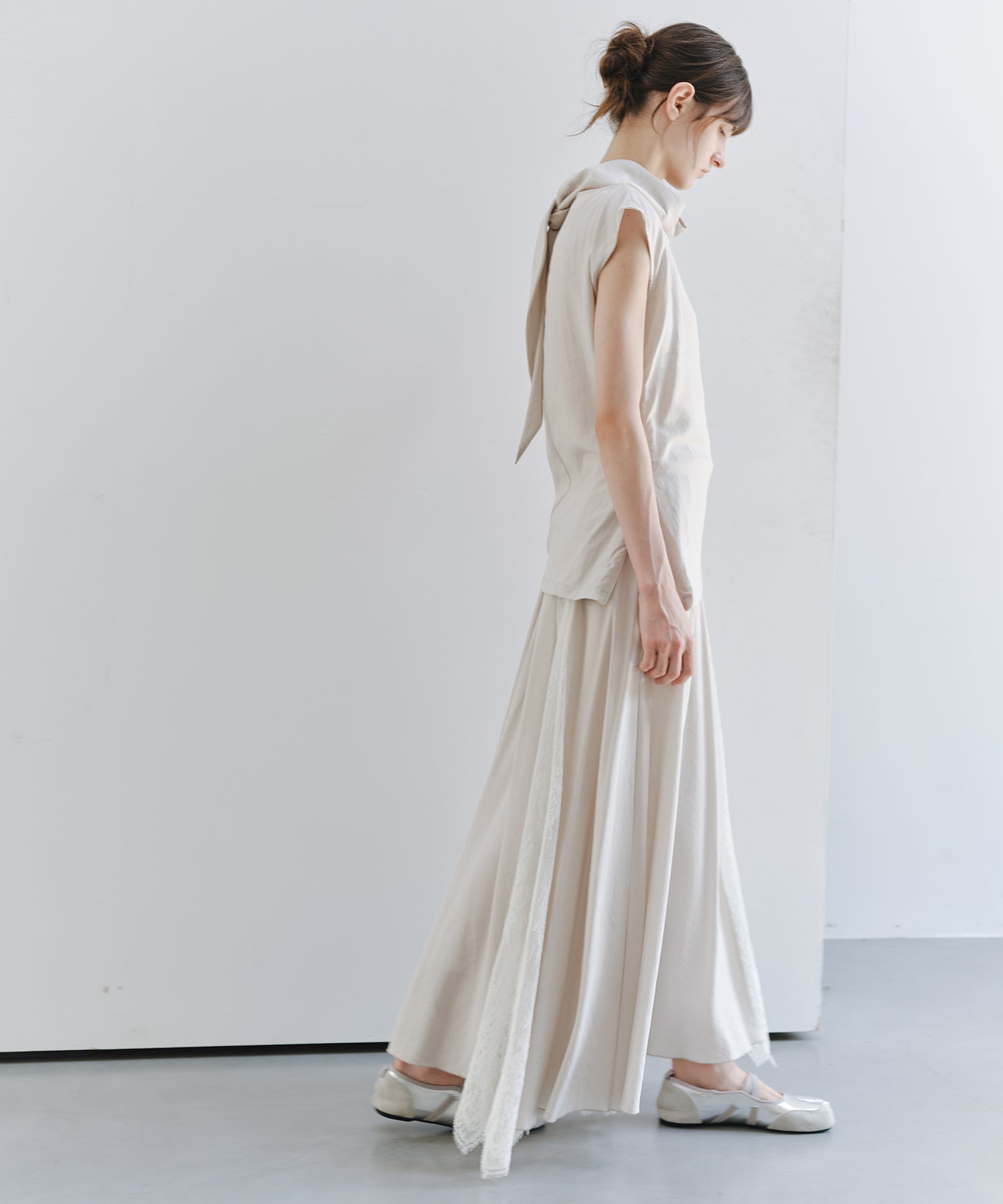 「7月中旬～下旬出荷」Lace Panel Flare Skirt