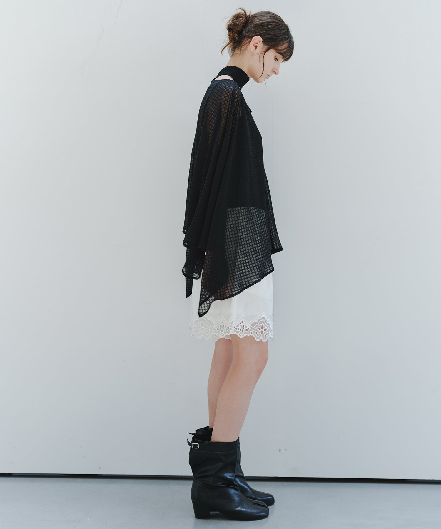 「7月中旬～下旬出荷」Multi-Way Sheer Scarf Layer Top
