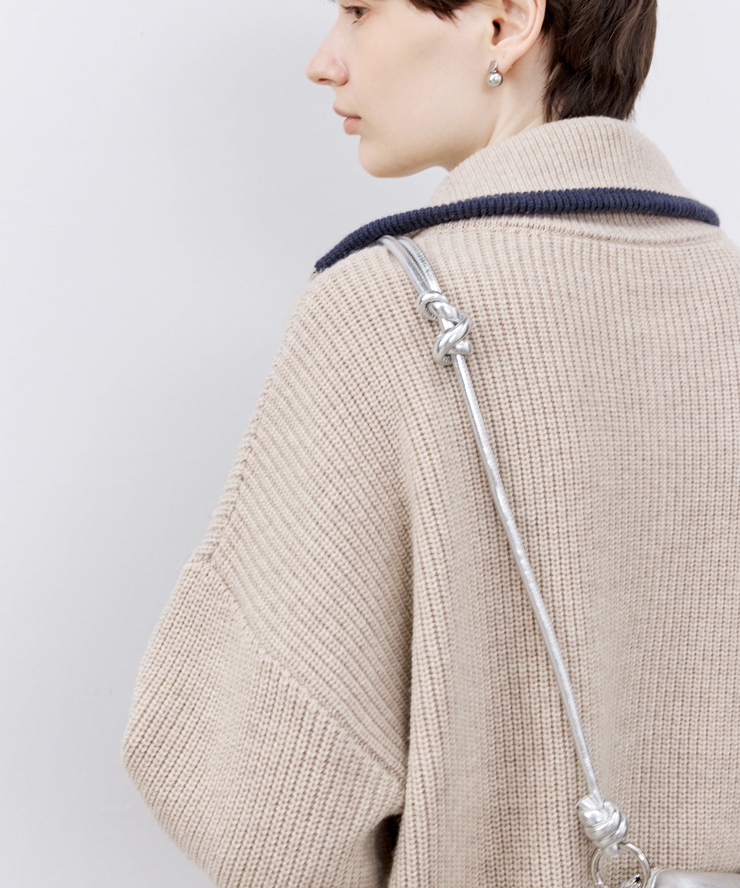 Contrast Panel Wool Zip Cardigan with Dual-Way Collar