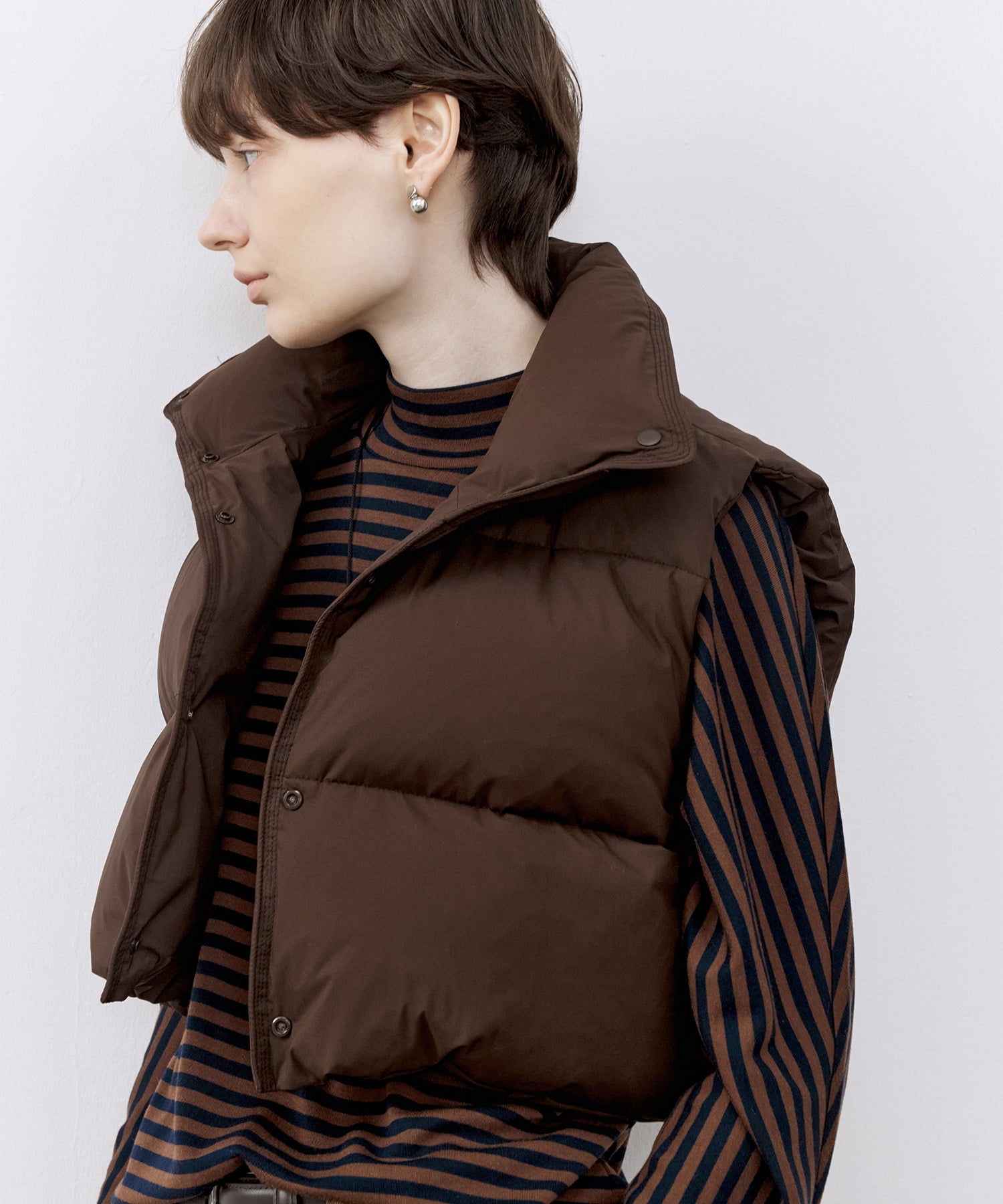 Cropped Puffer Vest with Moldable Neckline