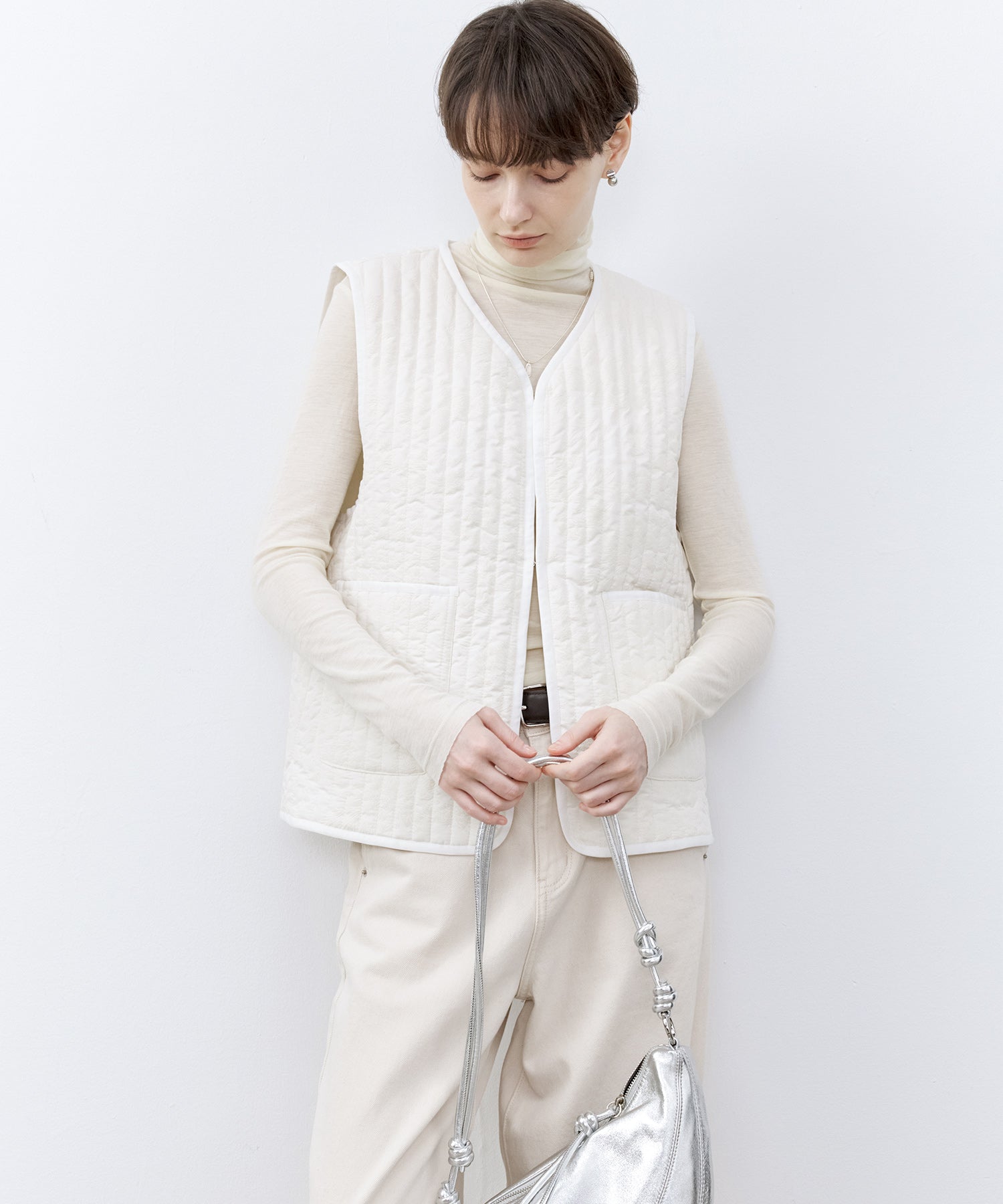 Flocked Jacquard Texture V-Neck Quilted Cotton Vest