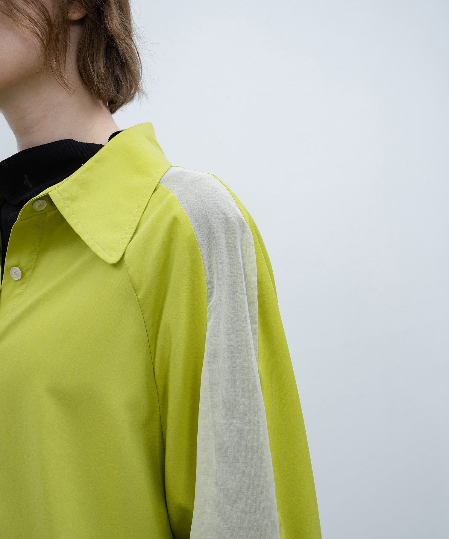 Loose Fit Shirt with Sleeve Line Panels