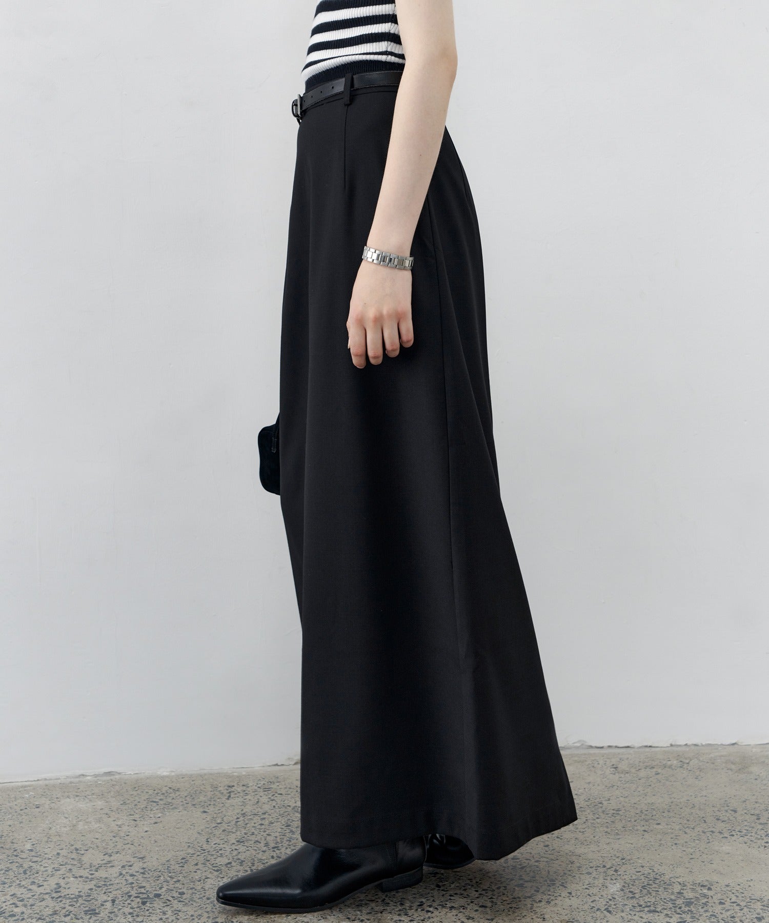 Back-Slit Maxi Pencil Skirt